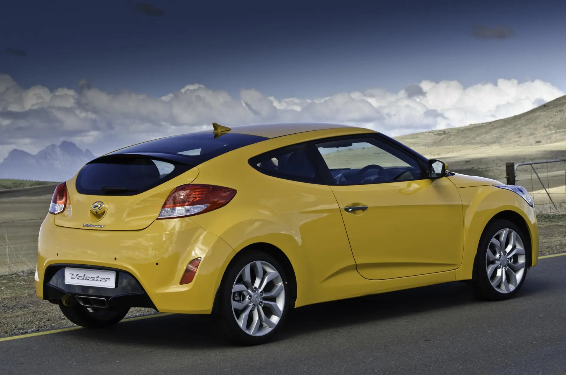 Hyundai veloster 27