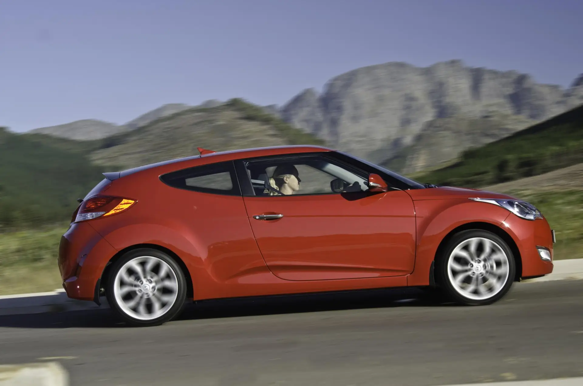 Hyundai veloster 40