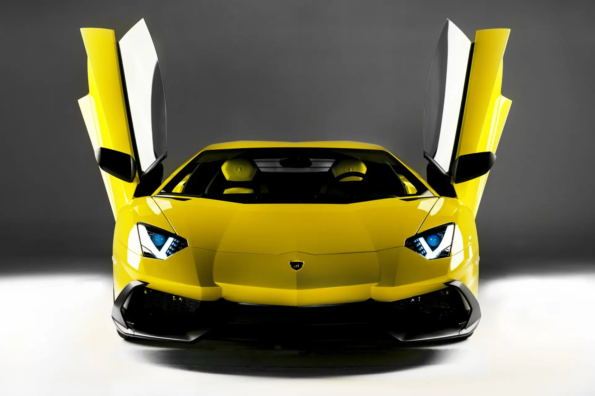 Lamborghini Aventador LP 720-4