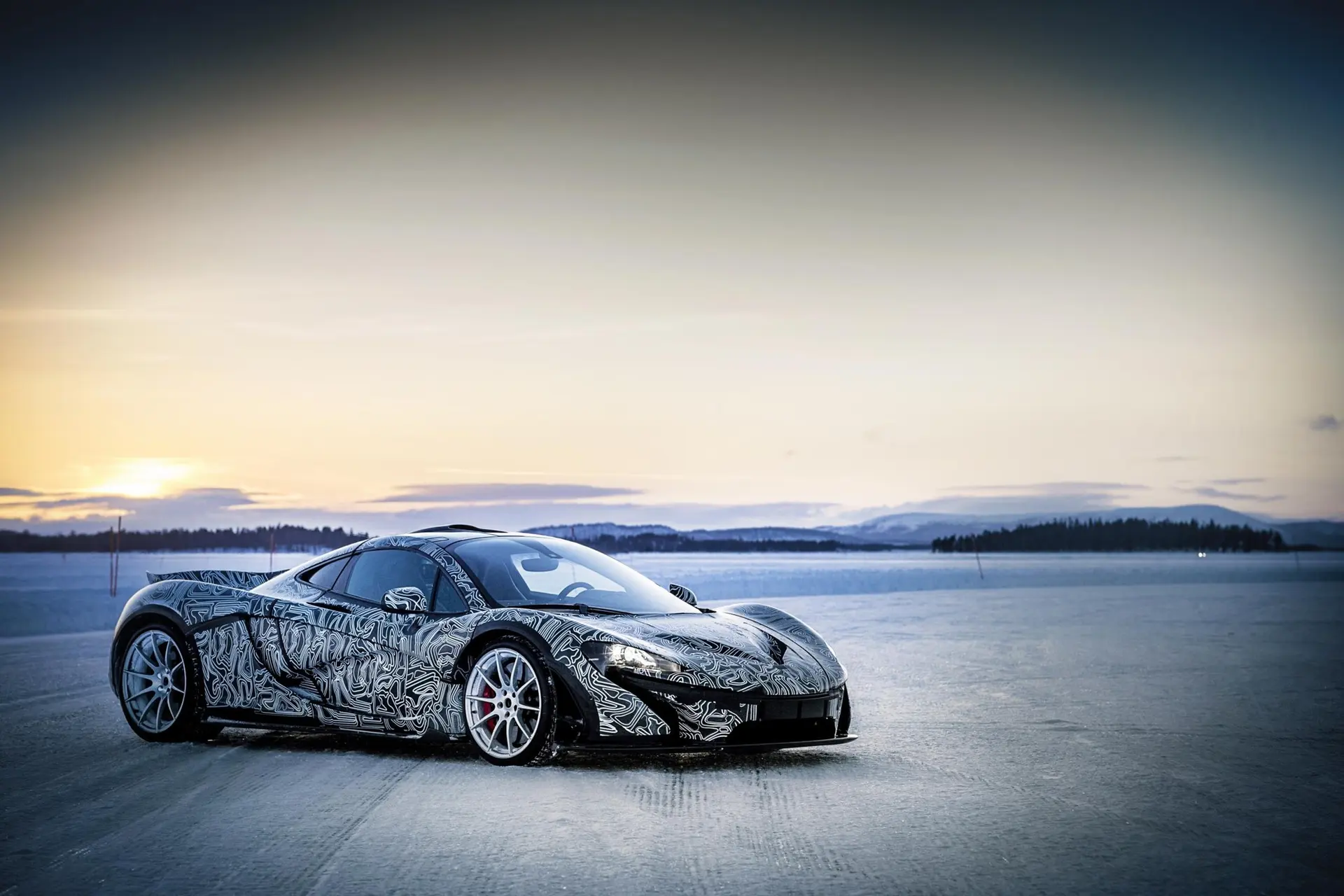 McLaren P1