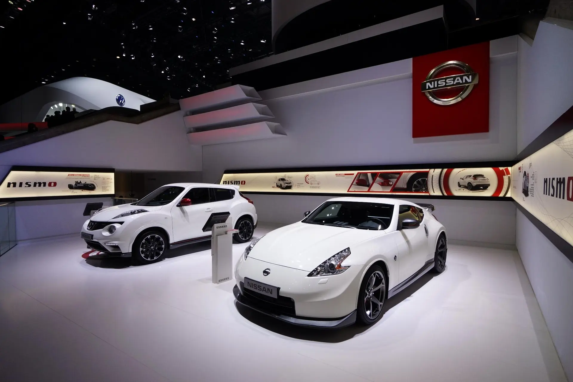 Nissan nismo at geneva 2013
