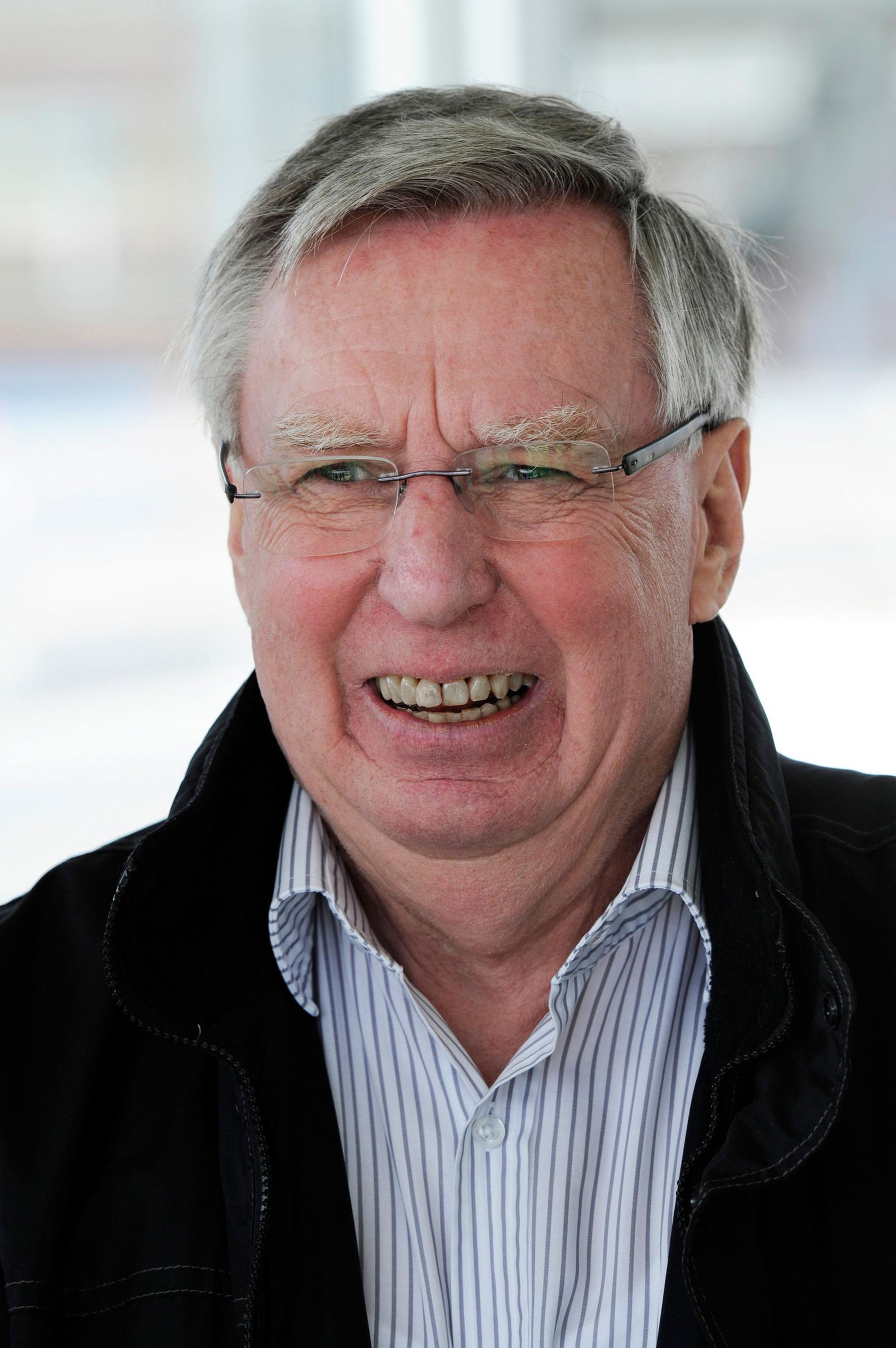 Jürgen Paul – Mercedes-Benz S-Class pioneer in vehicle safety