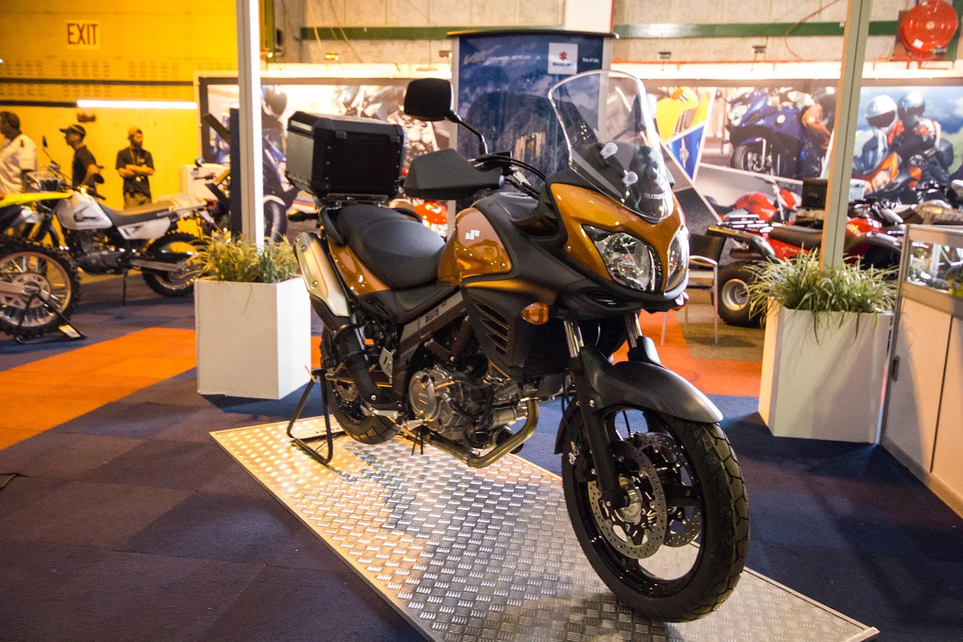 Suzuki johannesburg motorcycle show 2012 09