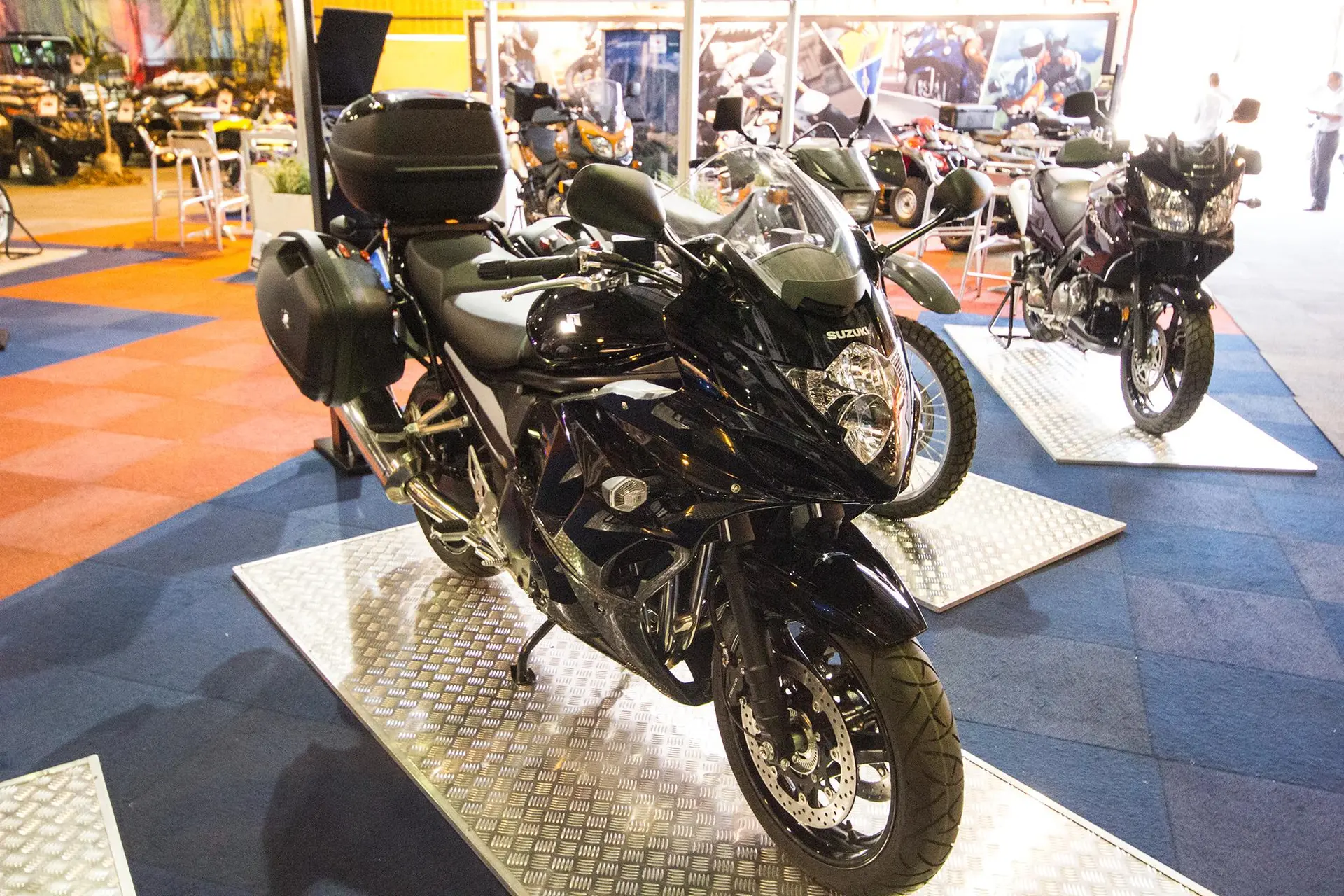 Suzuki johannesburg motorcycle show 2012 15
