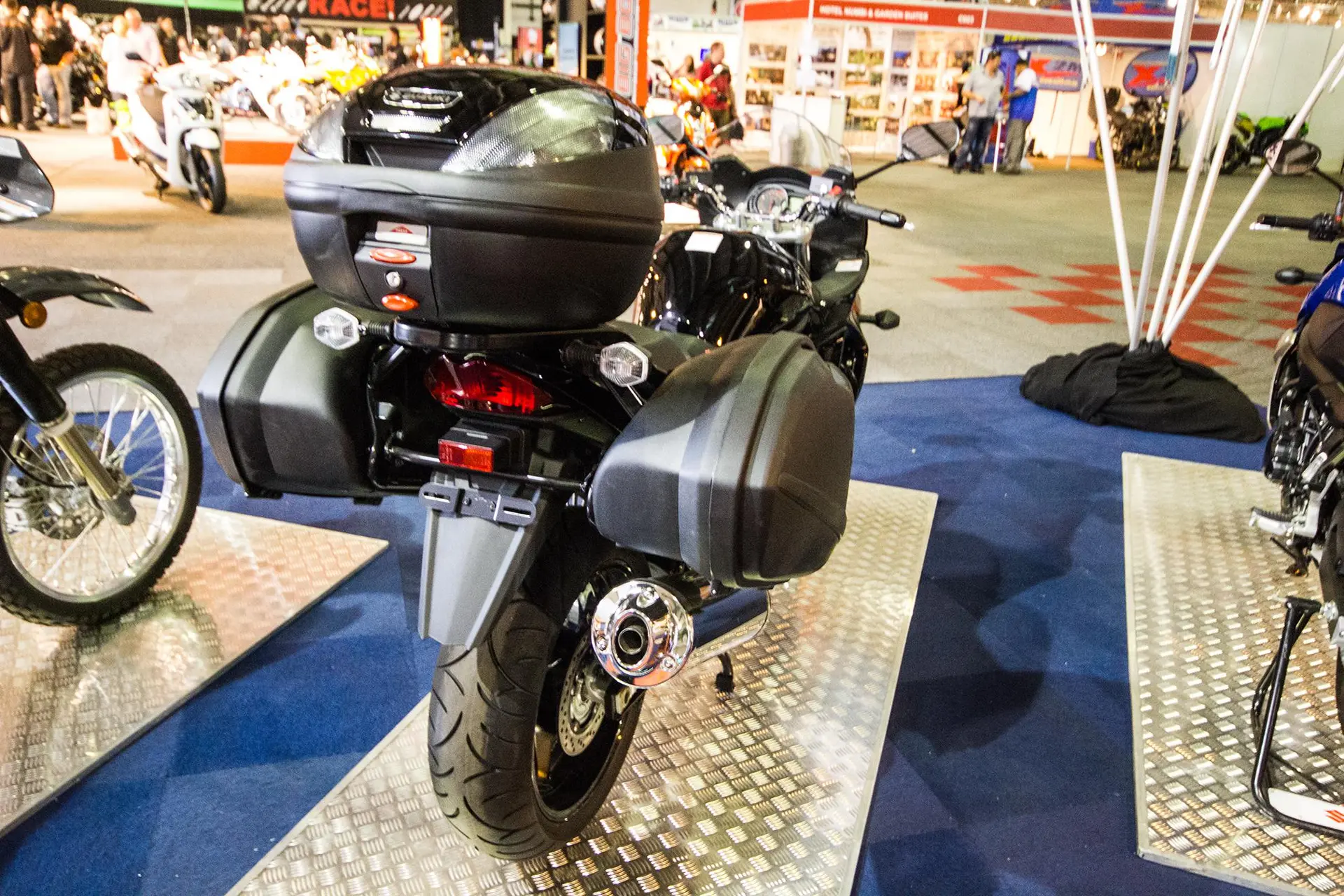 Suzuki johannesburg motorcycle show 2012 16