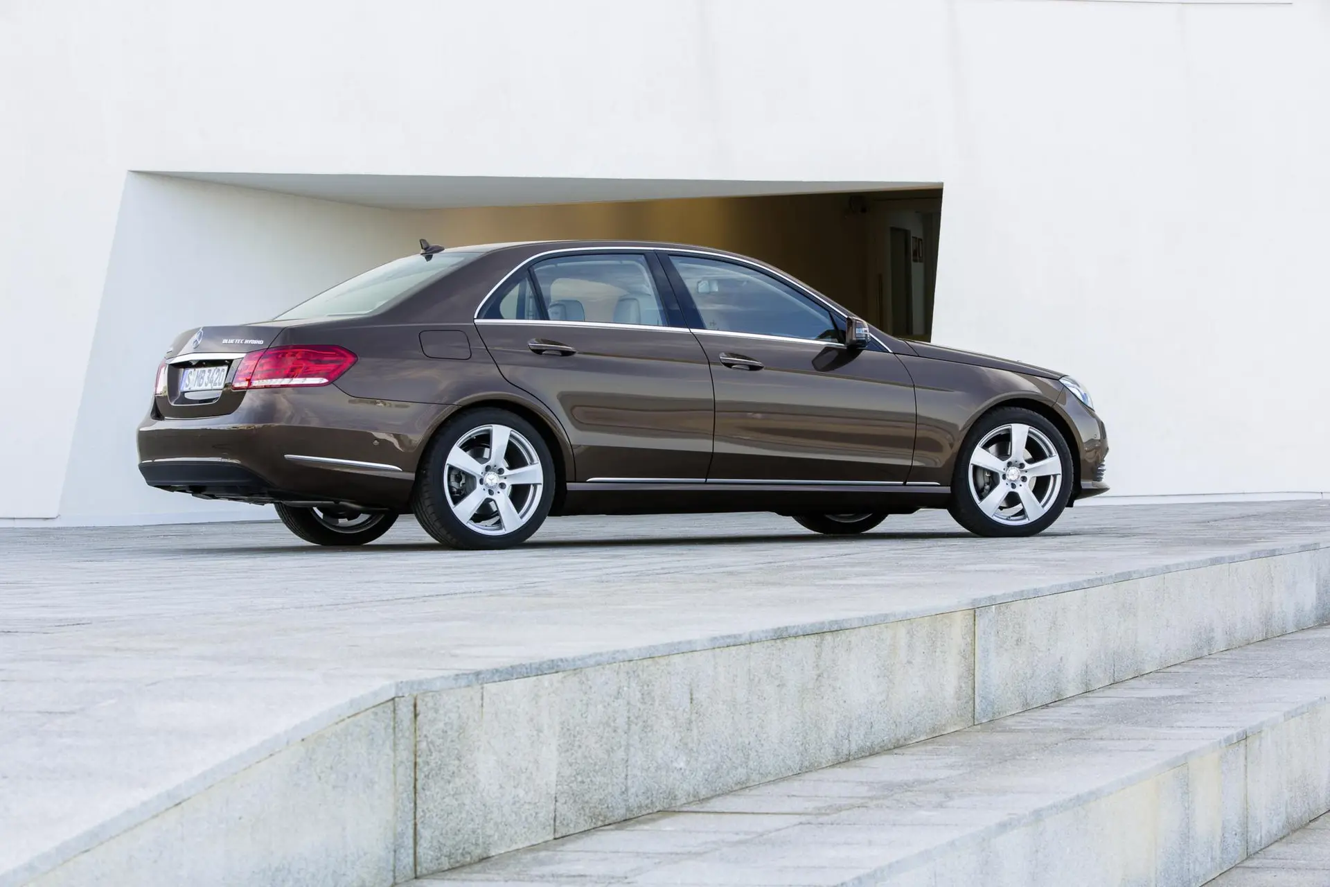 Mercedes benz e class hybrid 09