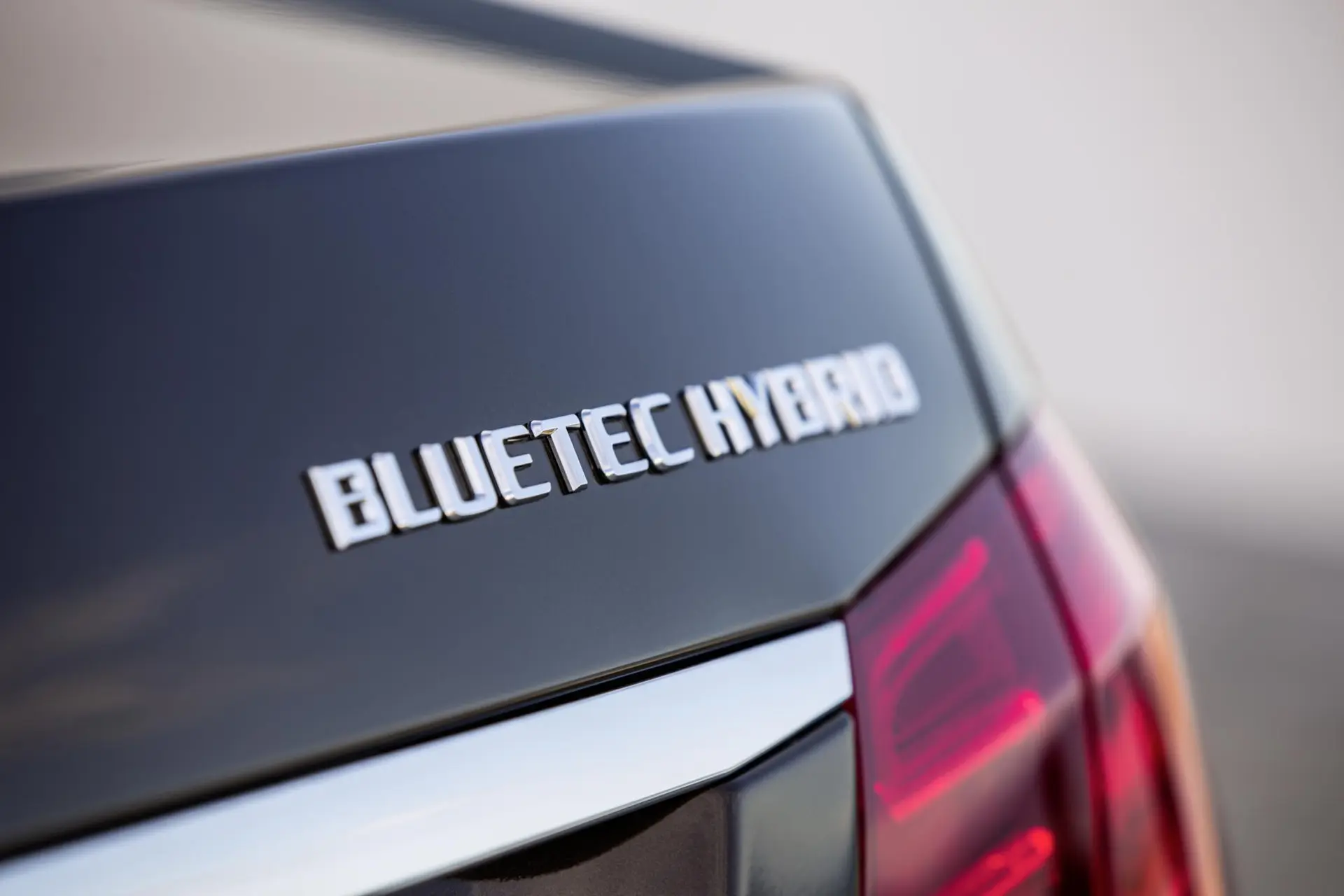 Mercedes benz e class hybrid 10