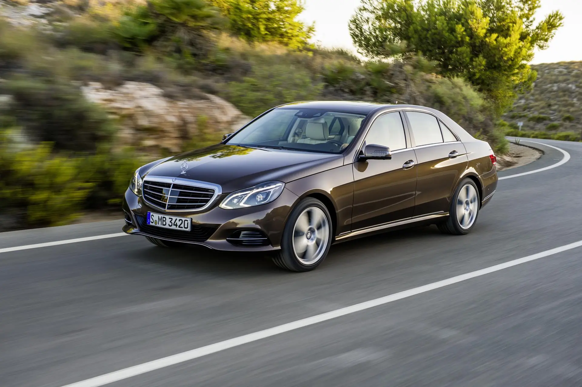 Mercedes benz e class hybrid 21