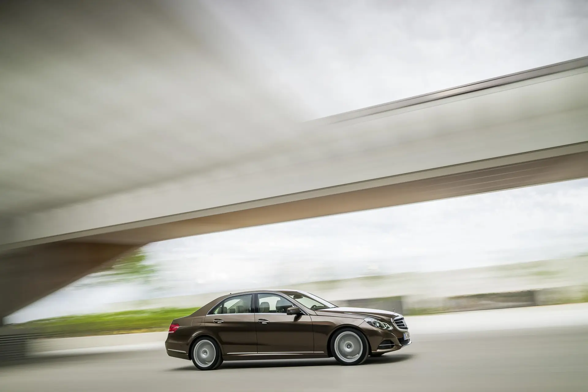 Mercedes benz e class hybrid 25