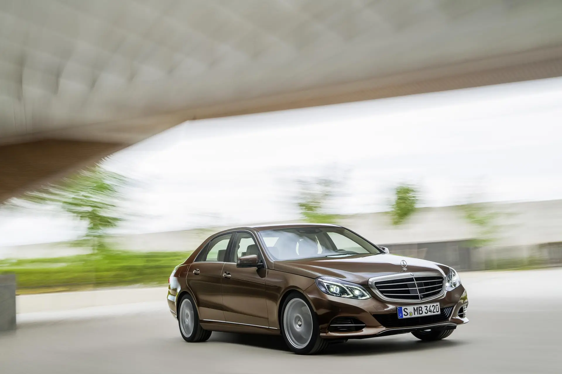 Mercedes benz e class hybrid 26
