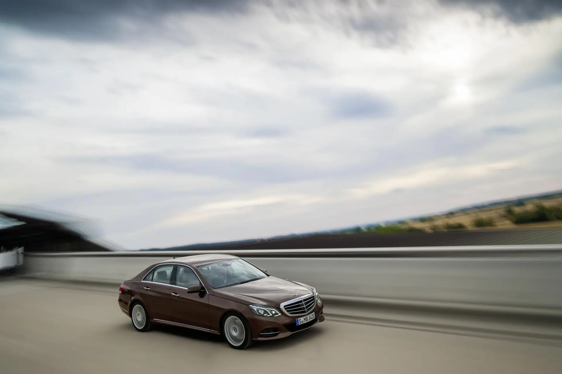 Mercedes benz e class hybrid 27