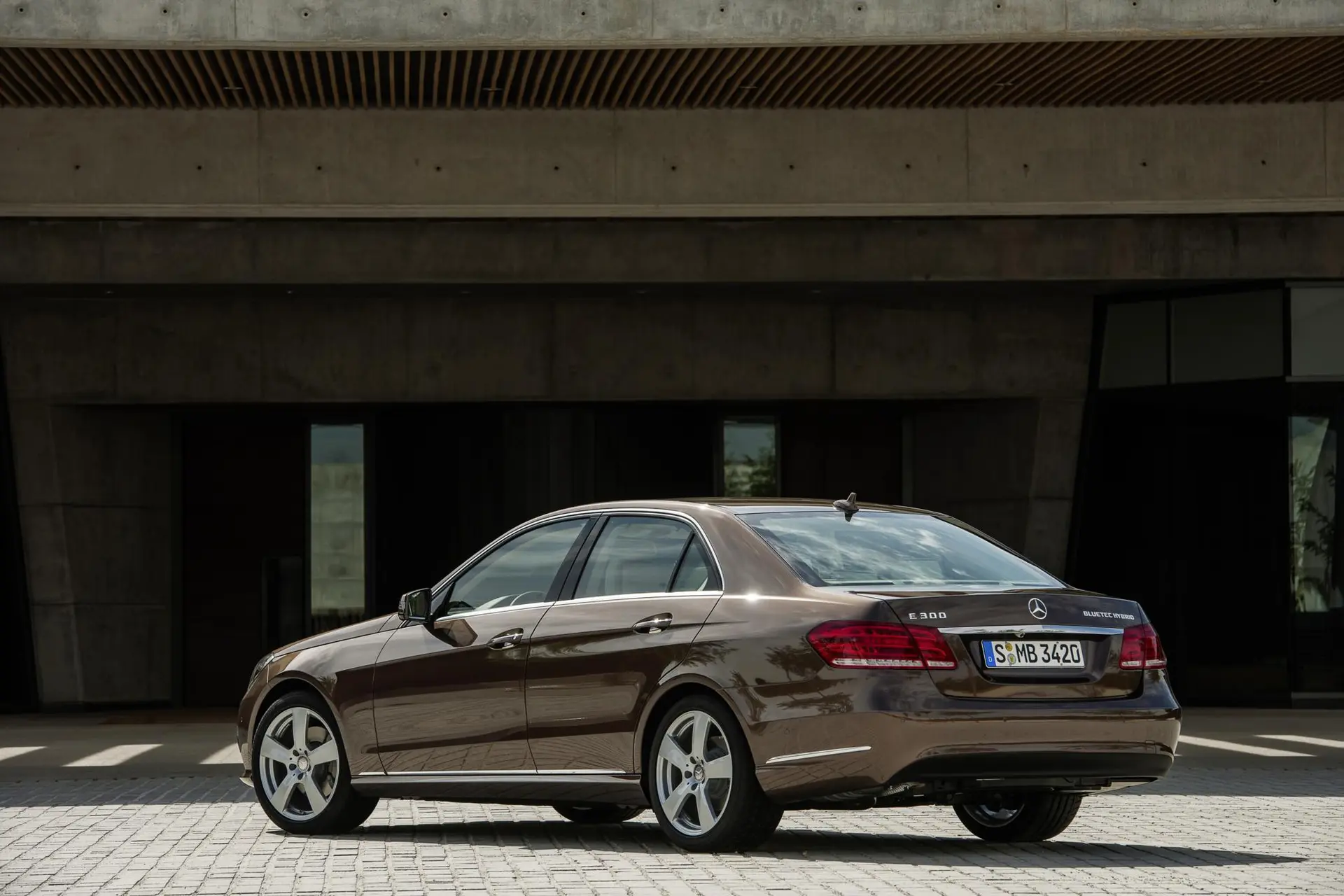 Mercedes benz e class hybrid 33