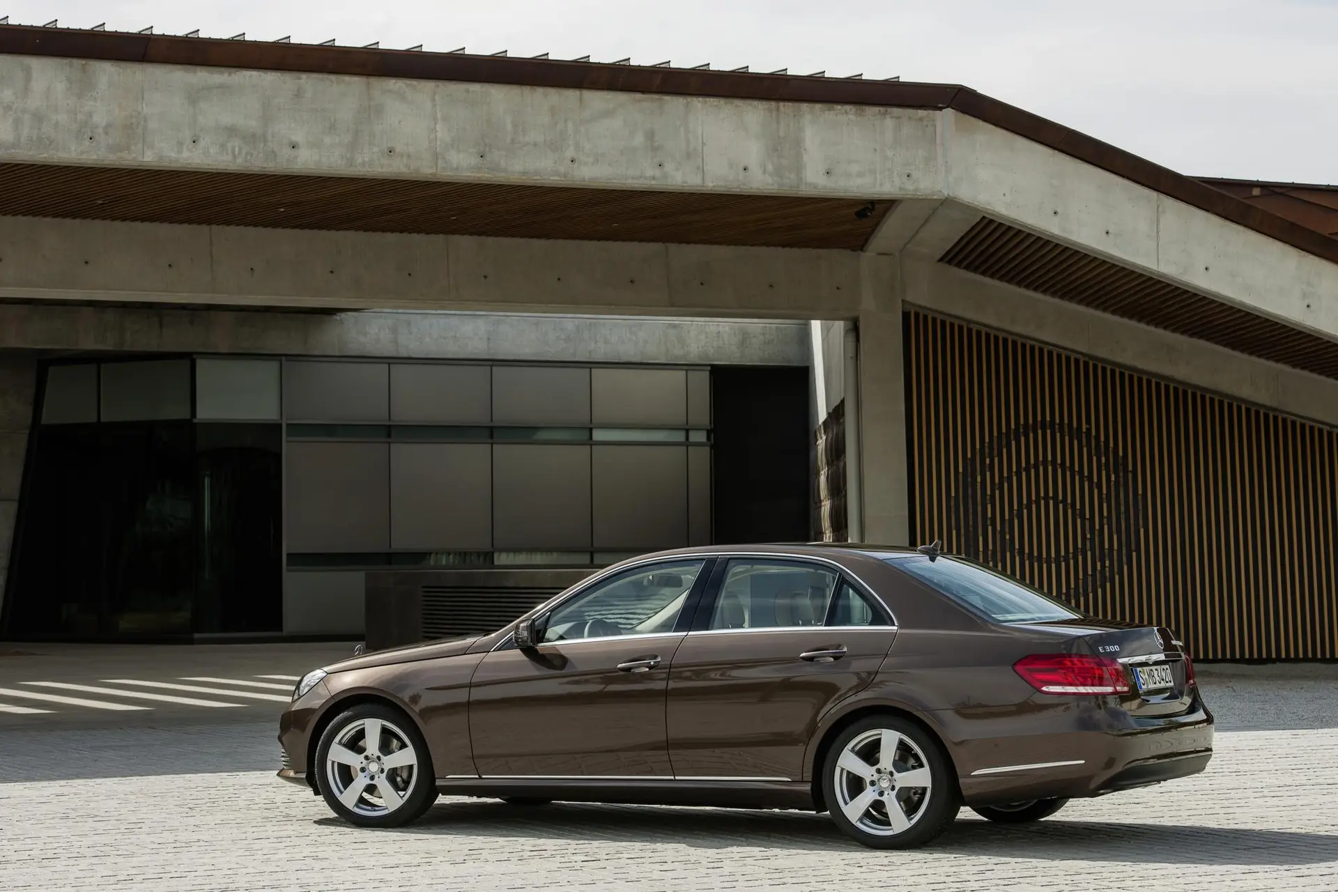 Mercedes benz e class hybrid 34