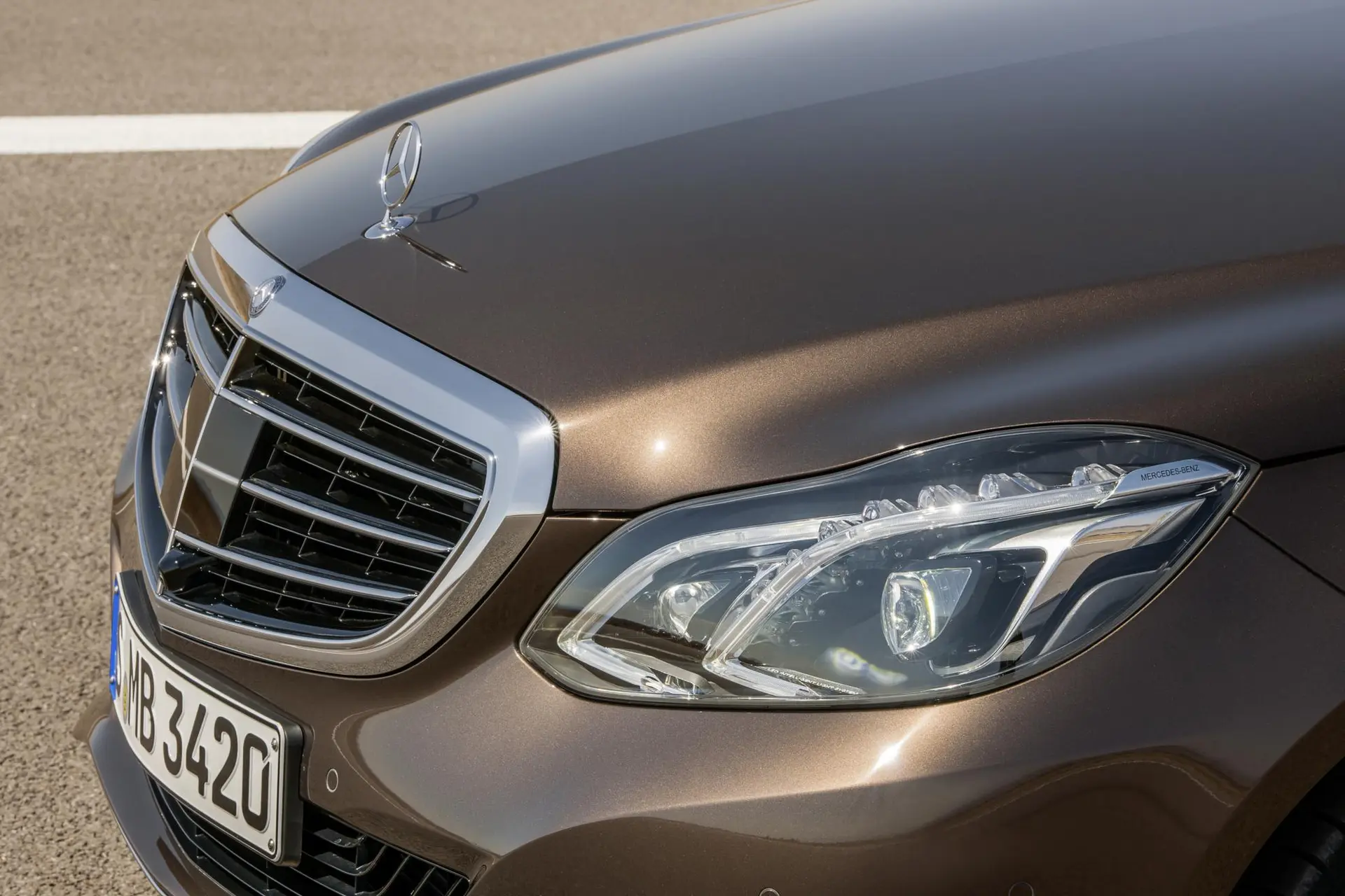 Mercedes benz e class hybrid 38