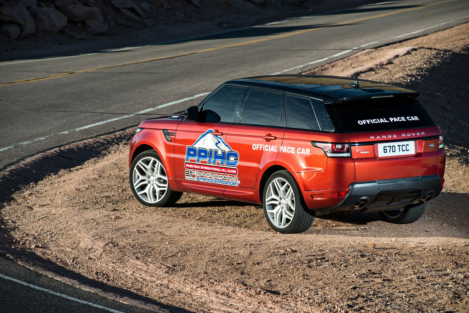Range Rover at Pikes Peak