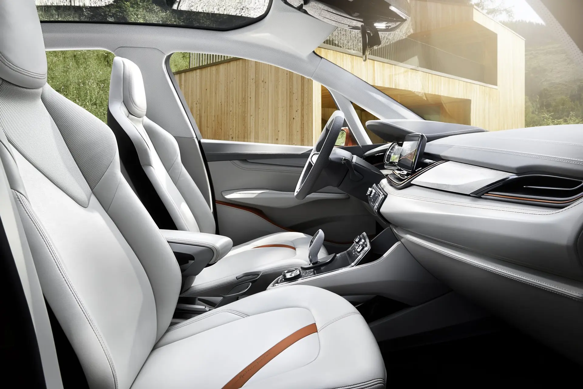 Bmw concept active tourer outdoor 22