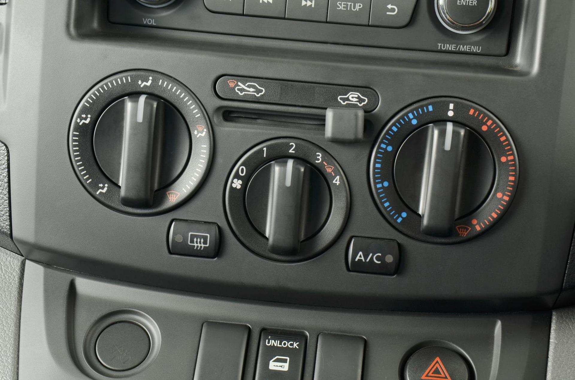 Nissan NV200 Combi