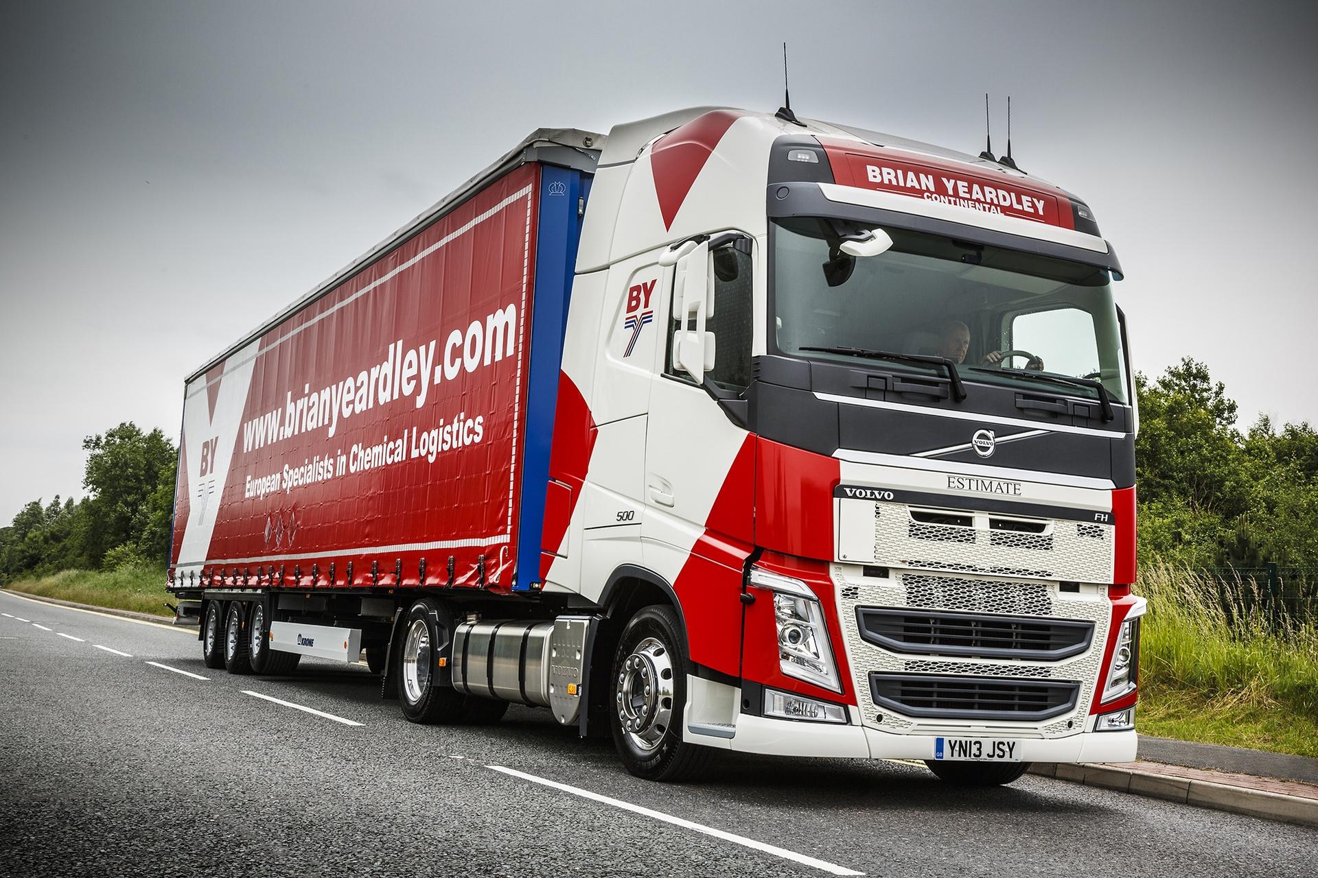 Brian Yeardley Continental’s Volvo FH-500 4×2 tractor units