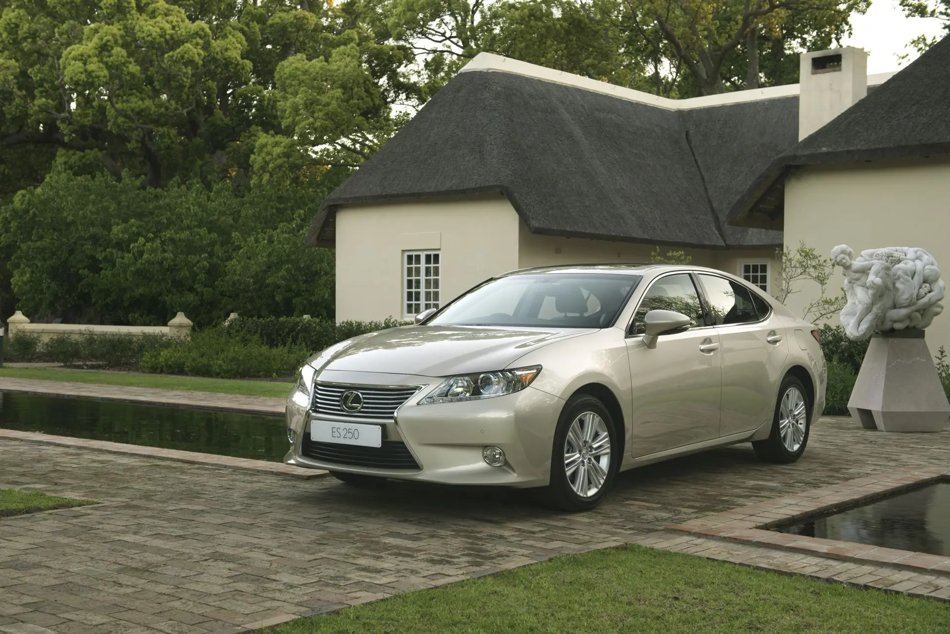Lexus ES 250