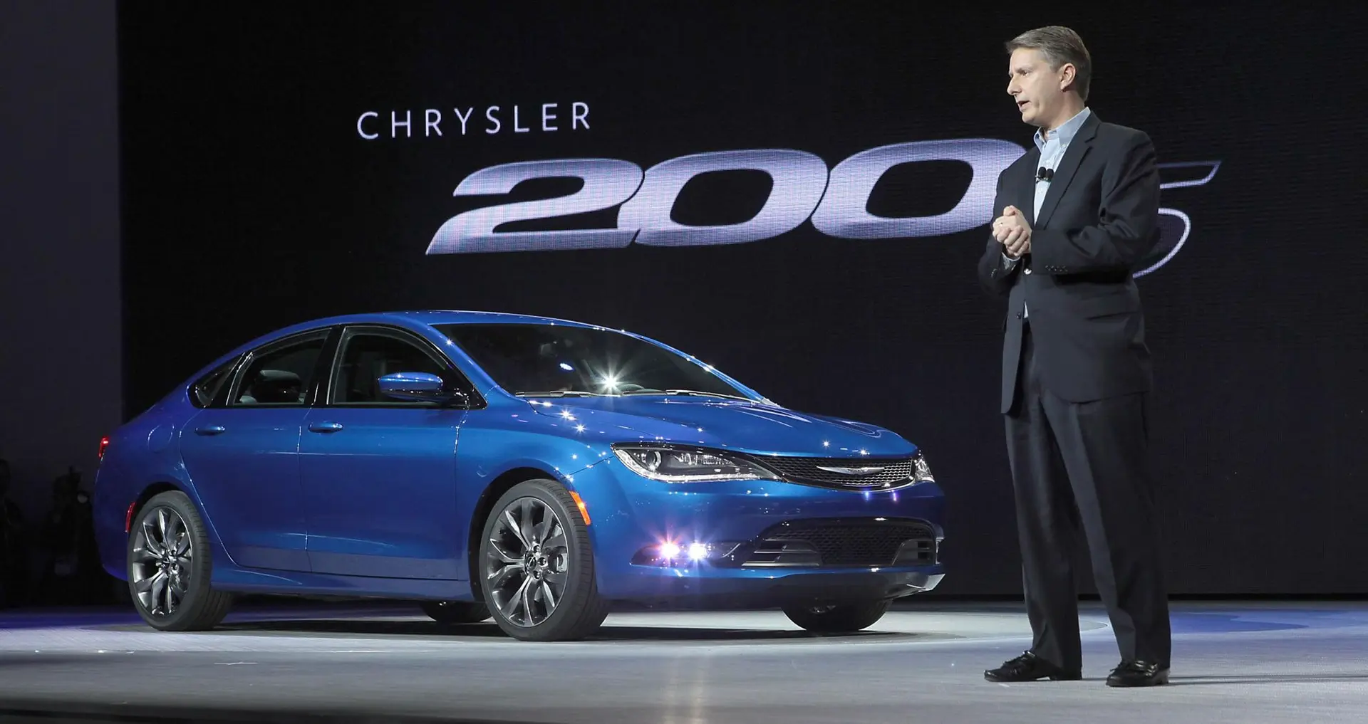 Chrysler 200
