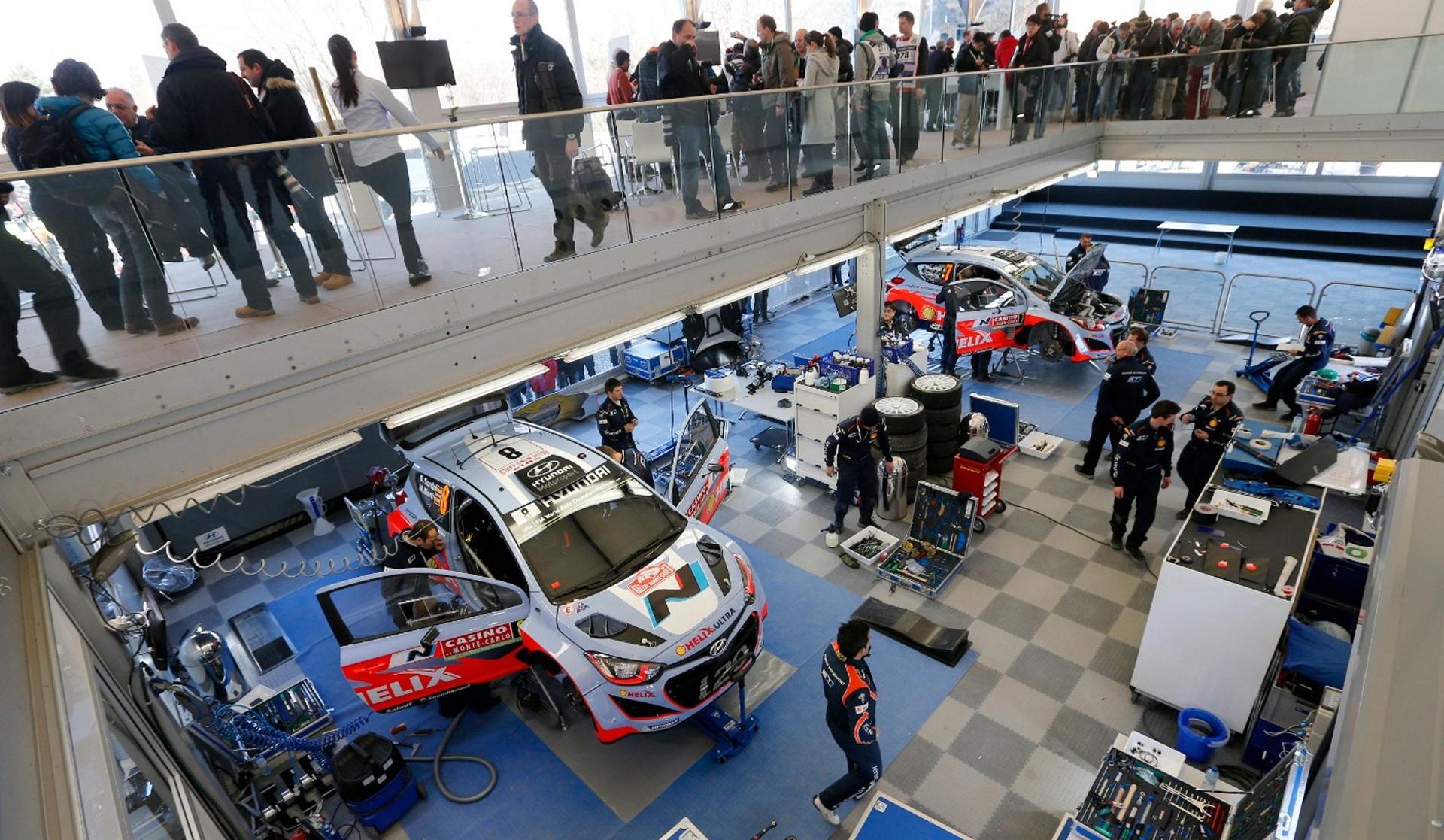 Hyundai Shell World Rally Team in Sweden