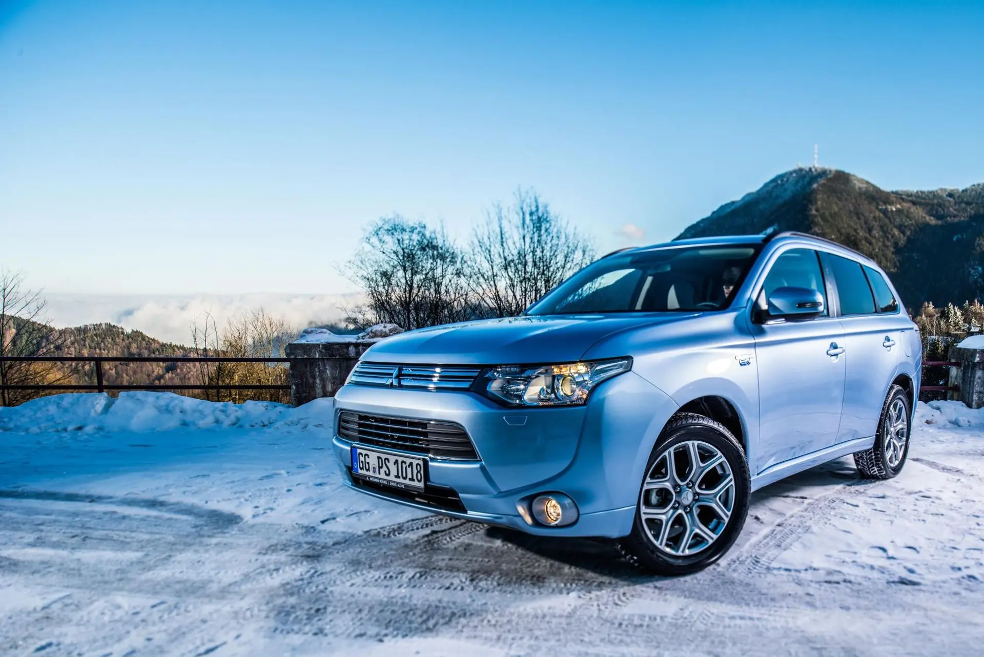 Mitsubishi outlander electric vehicle