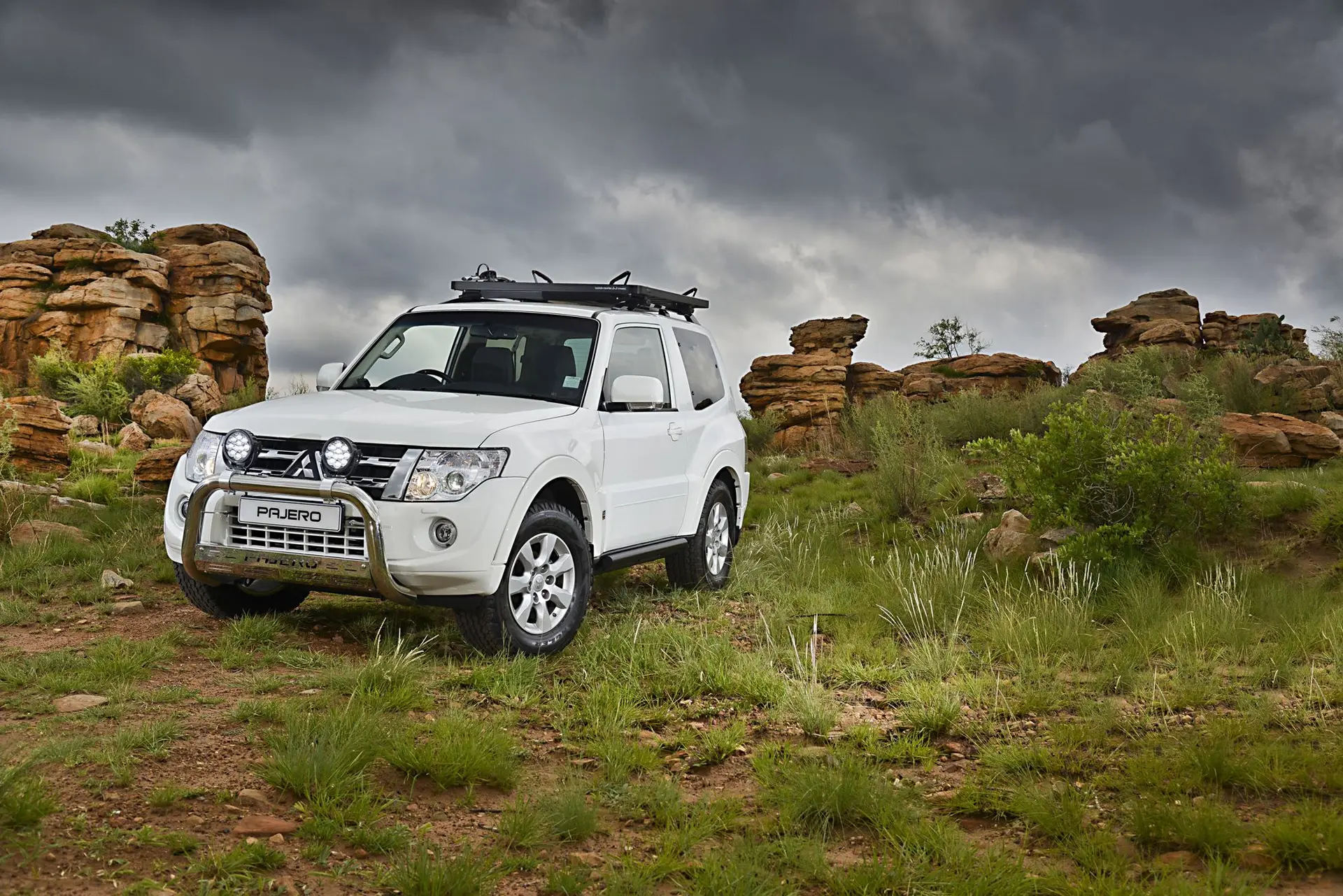 Mitsubishi-Pajero