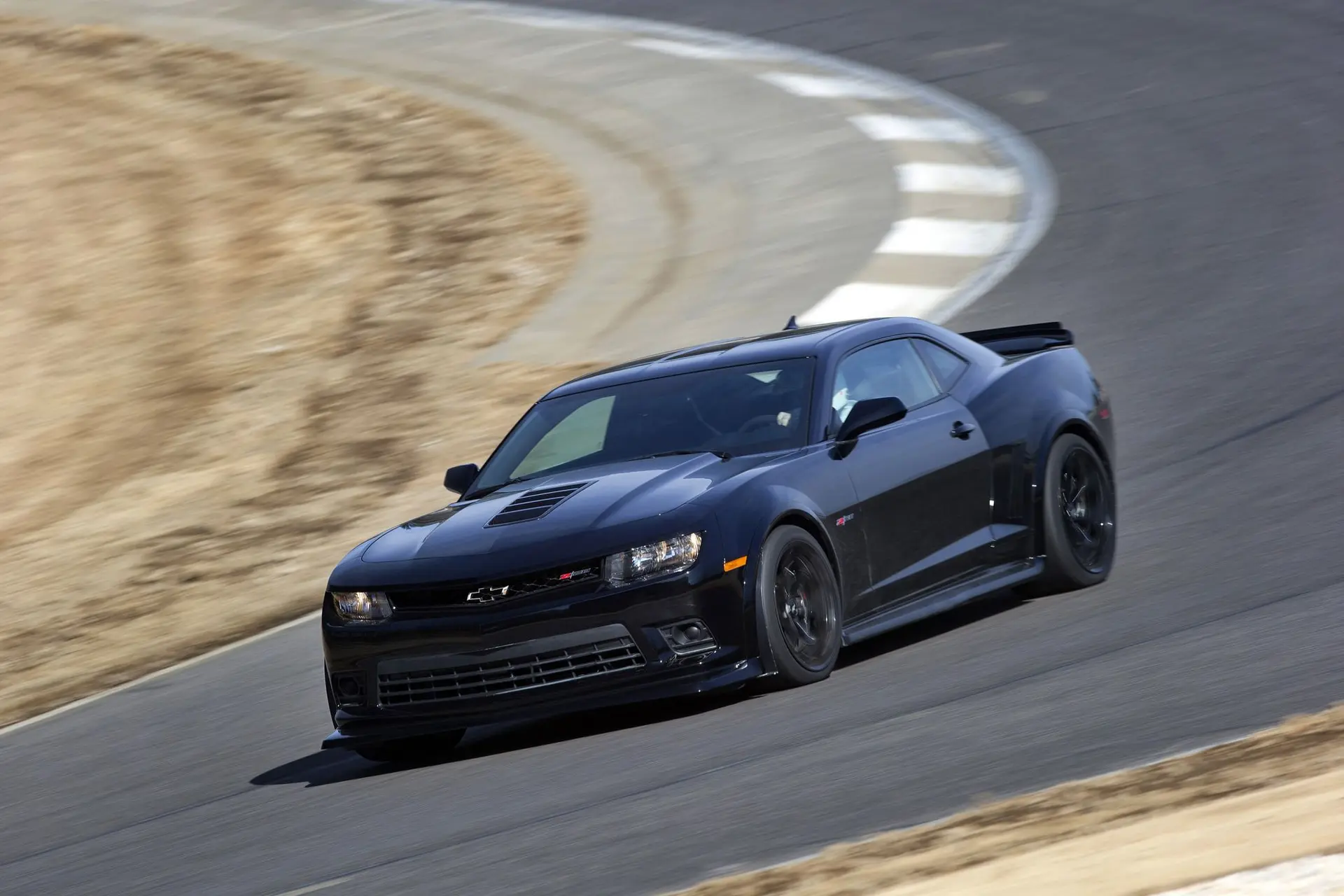 Chevrolet-Camaro-Racing