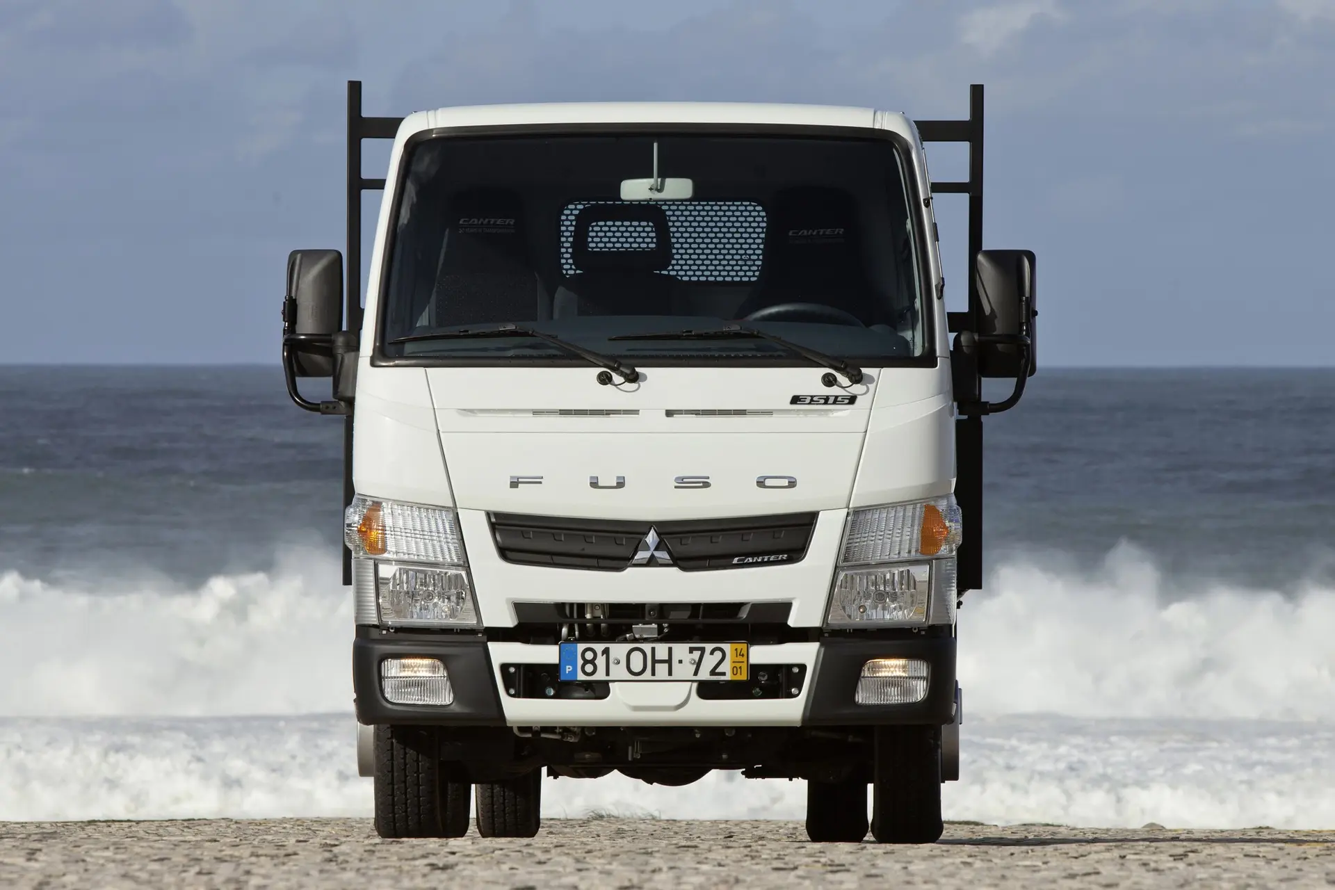 Fuso_Canter