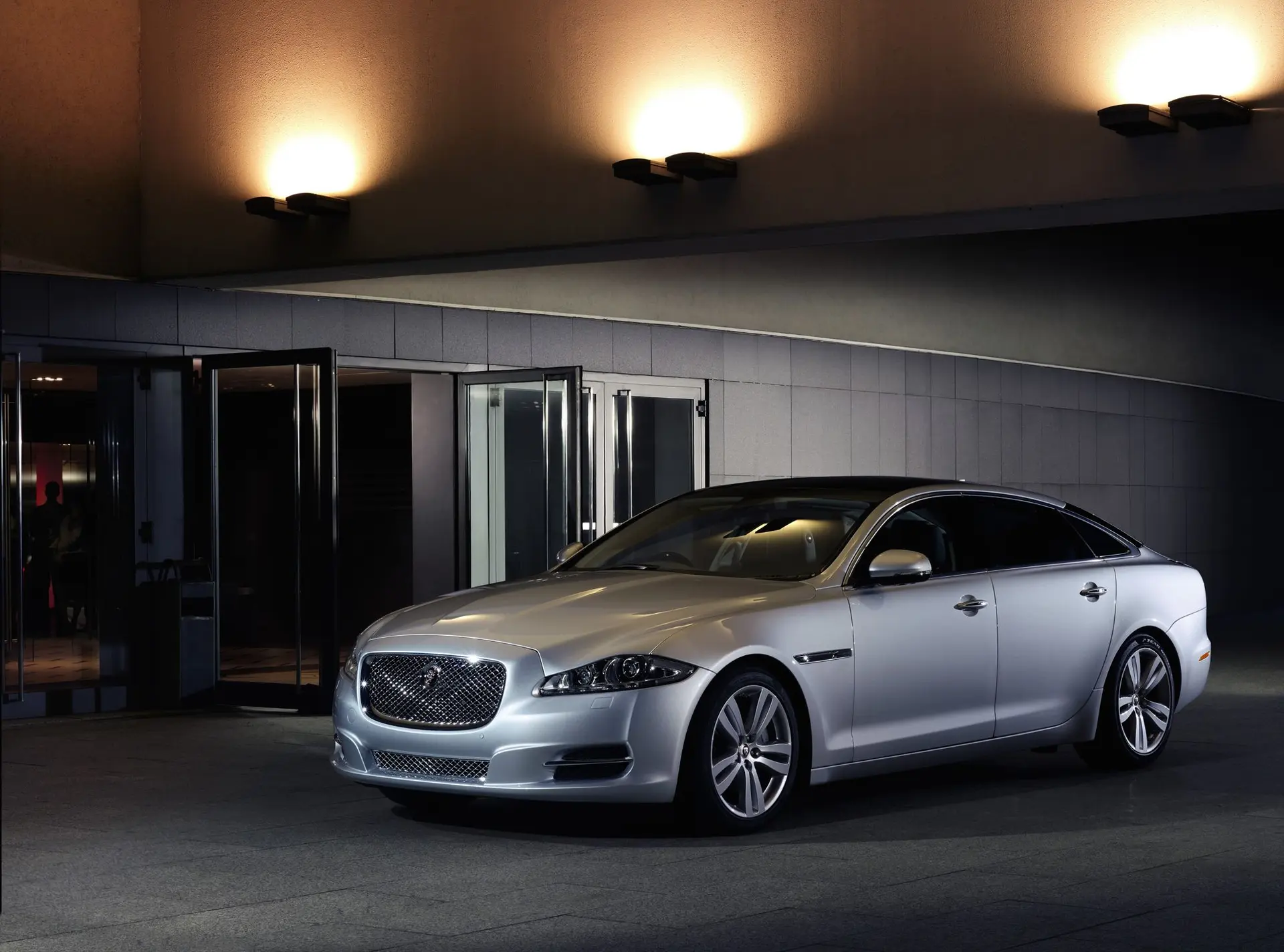 Jaguar-XJ