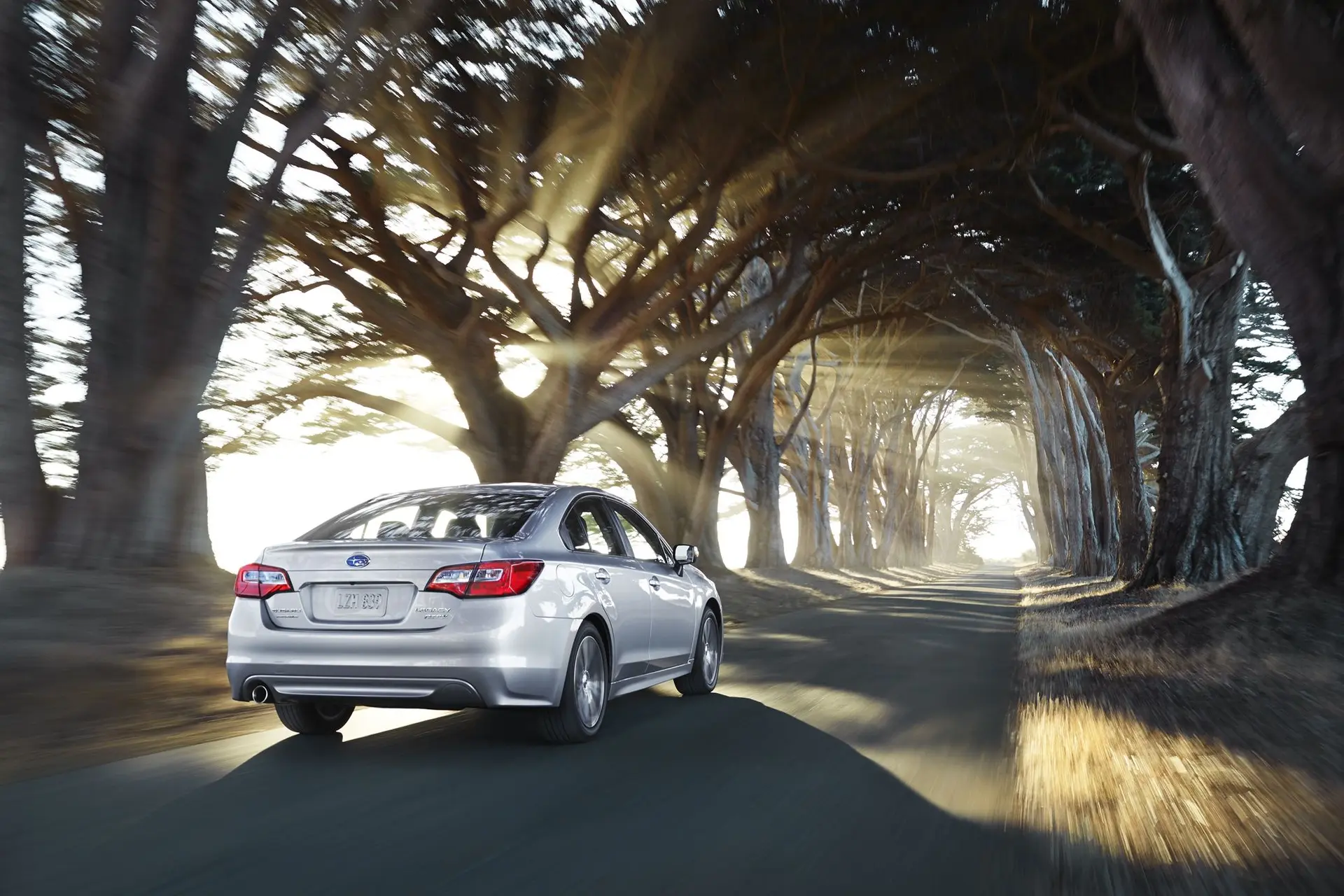 Subaru-Legacy-2014