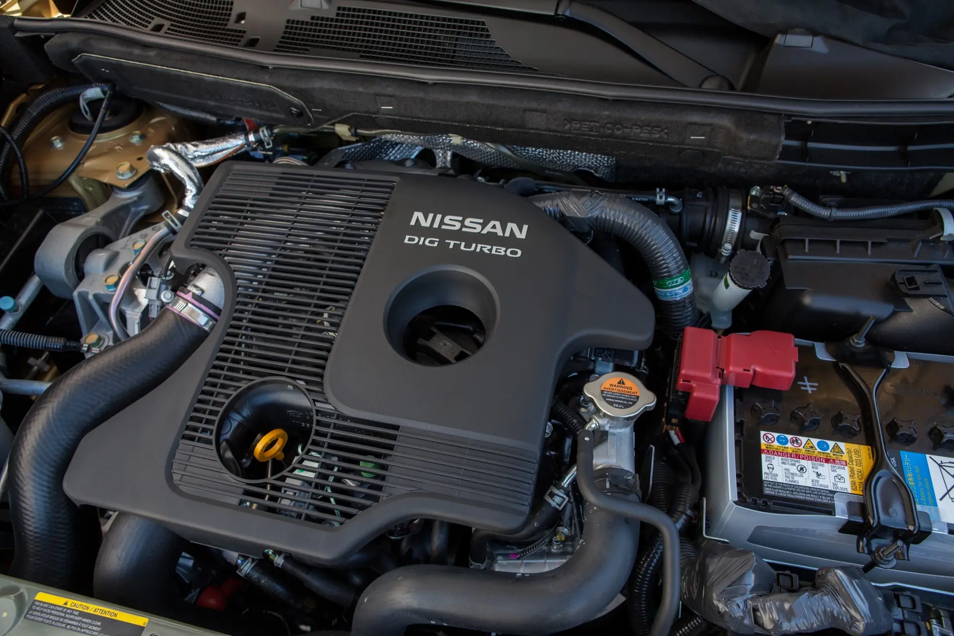 2014-Nissan-Juke-Engine