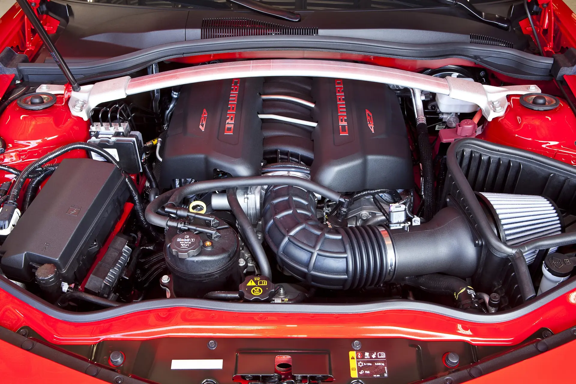 Chevrolet-Camaro-Engine