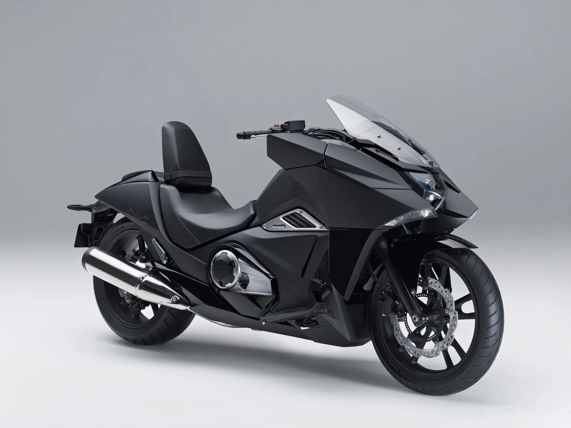 Honda_NM4_Vultus_Motorbike