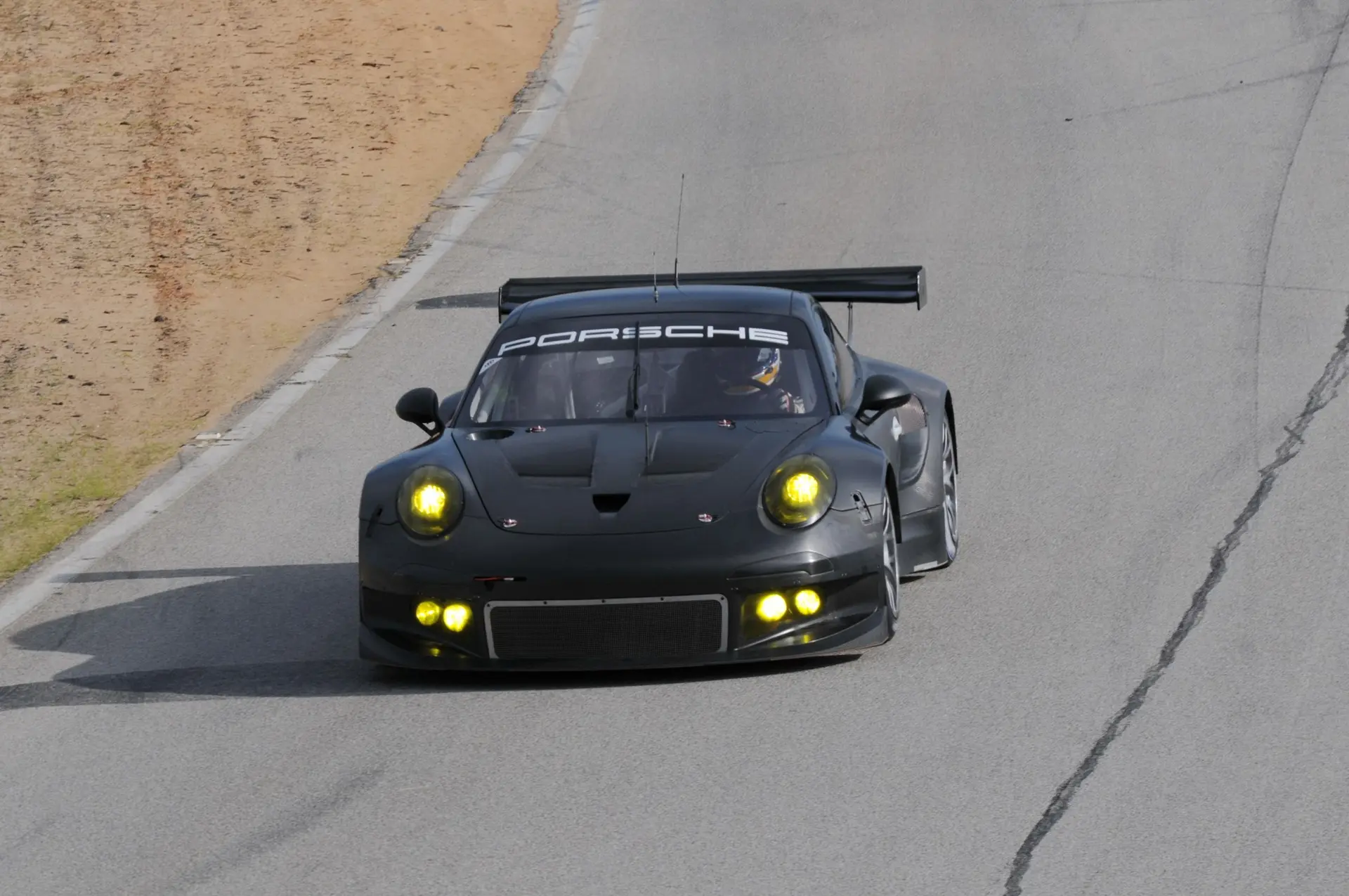 Porsche_911_GT3_R