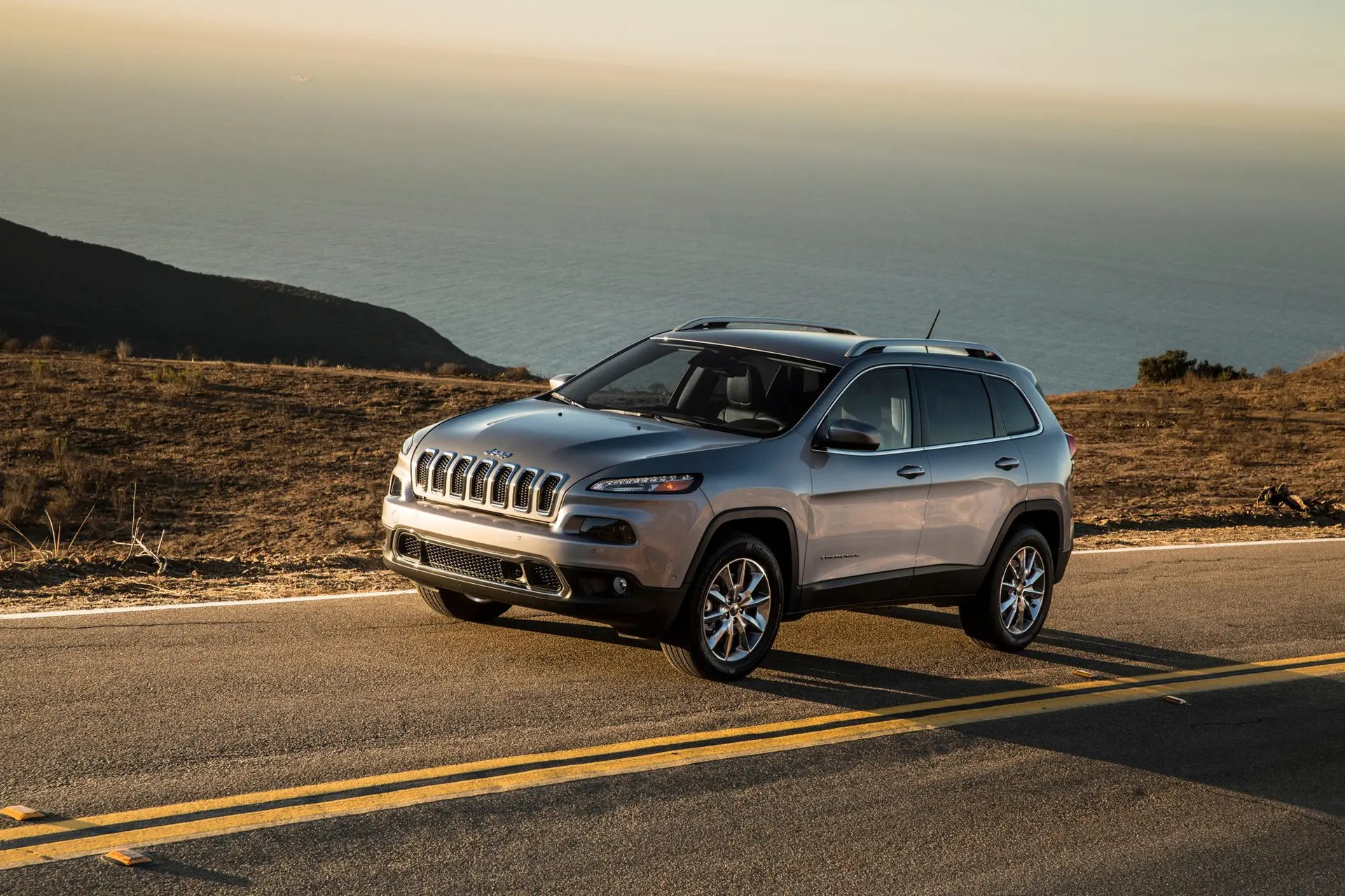 2014-Jeep-Cherokee