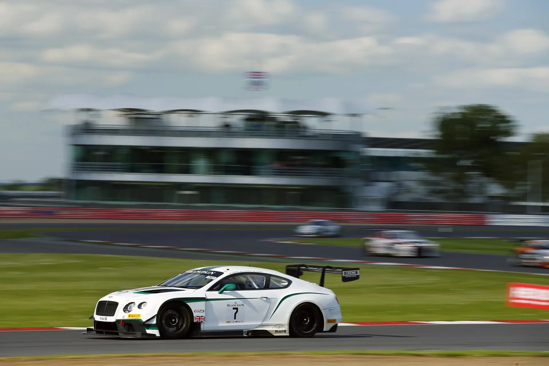 Bentley_Racing