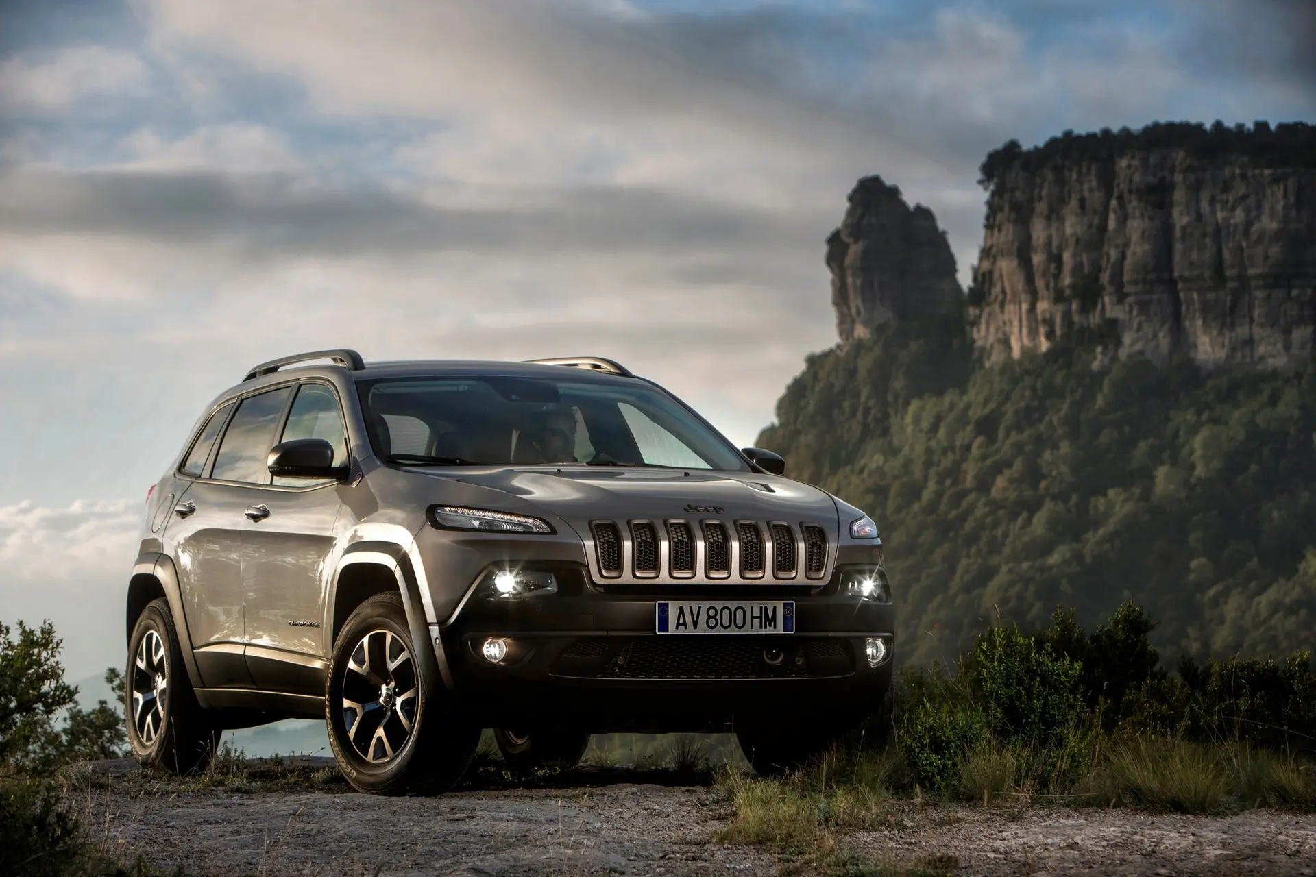 Jeep-Cherokee-Safety