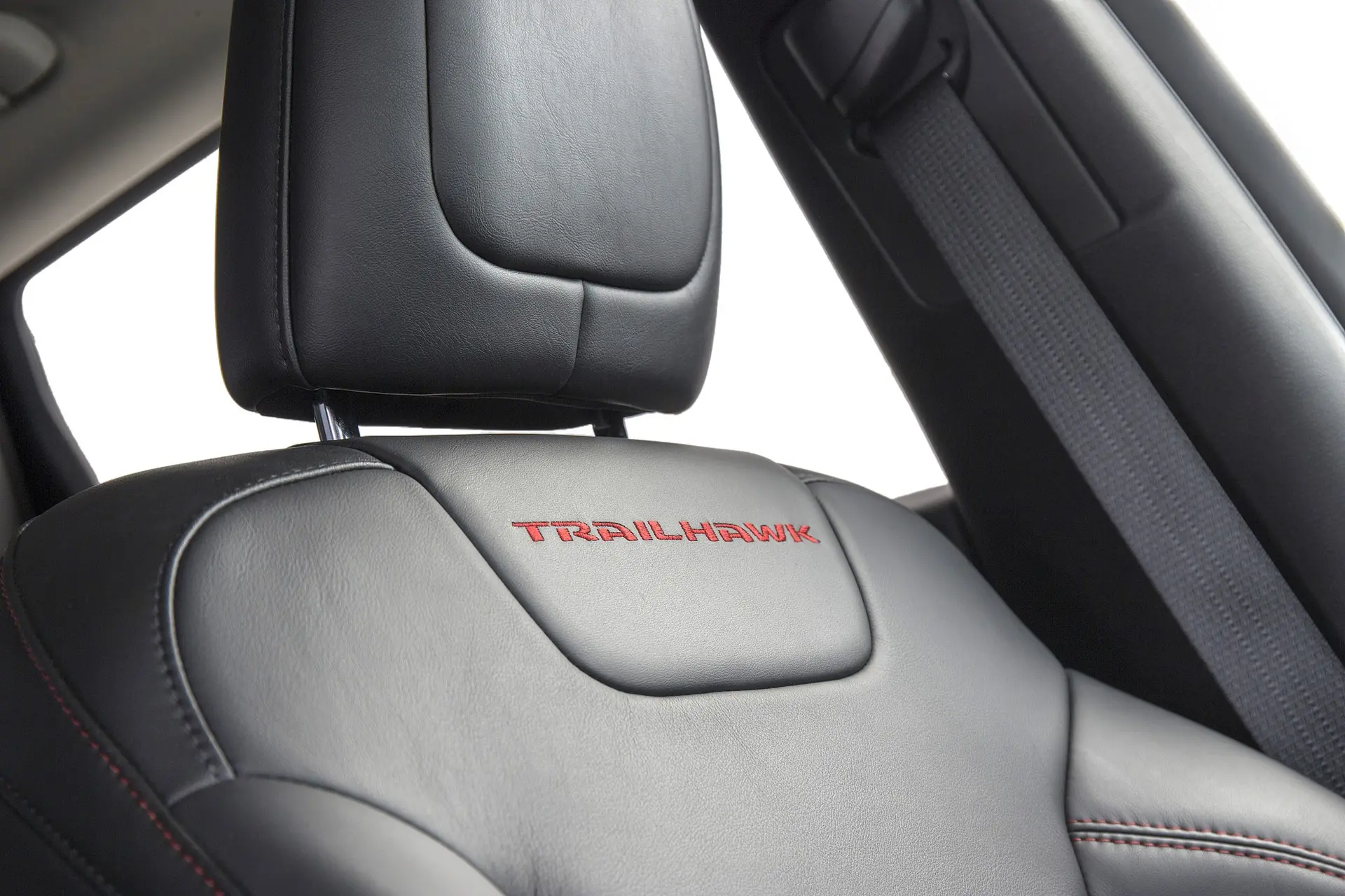 Jeep-Cherokee-Seats
