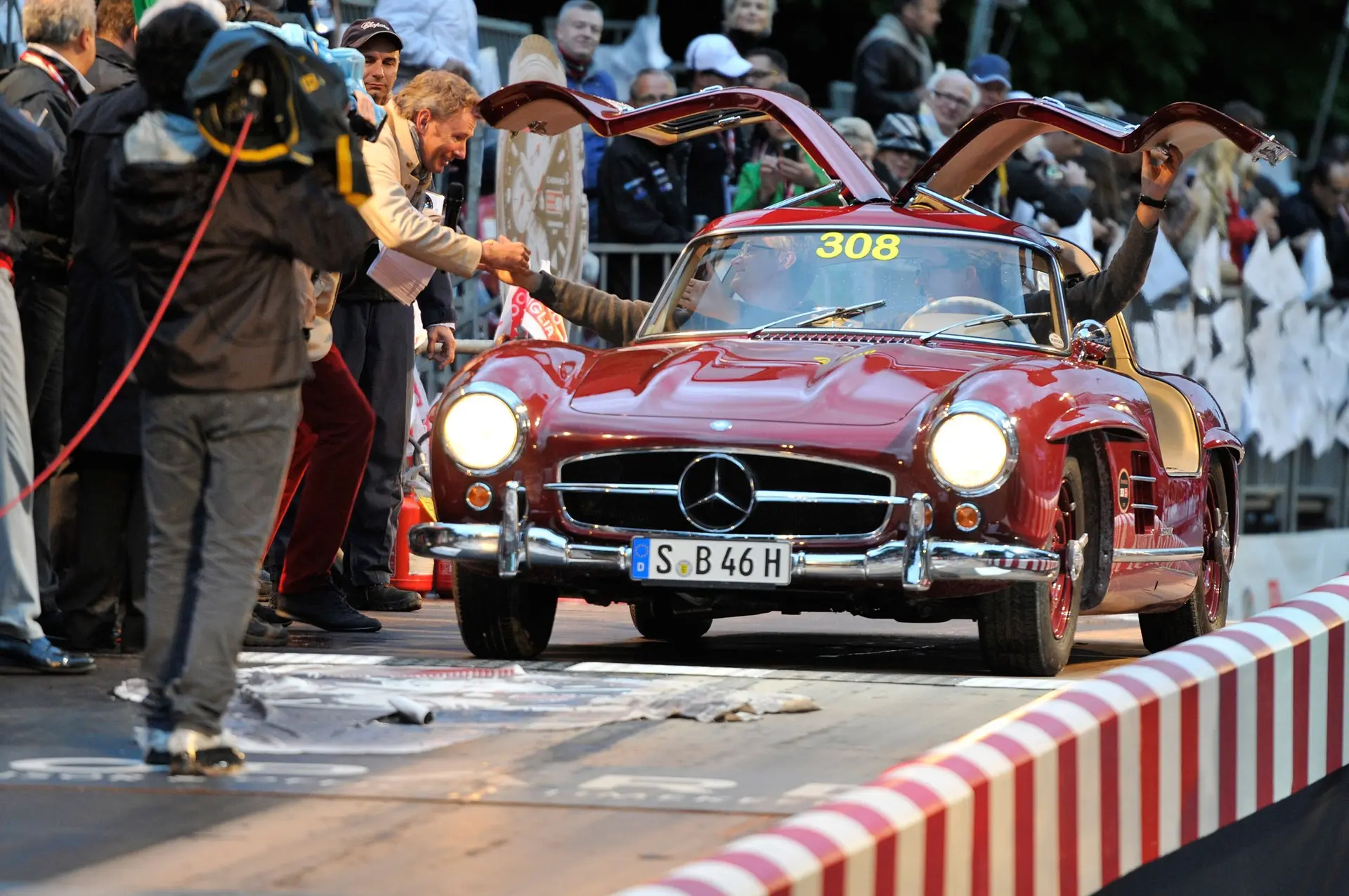 Mercedes-Benz_300_SL