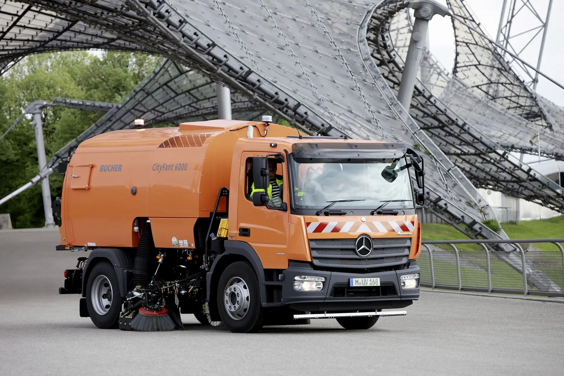 Mercedes-Benz_Atego-2014