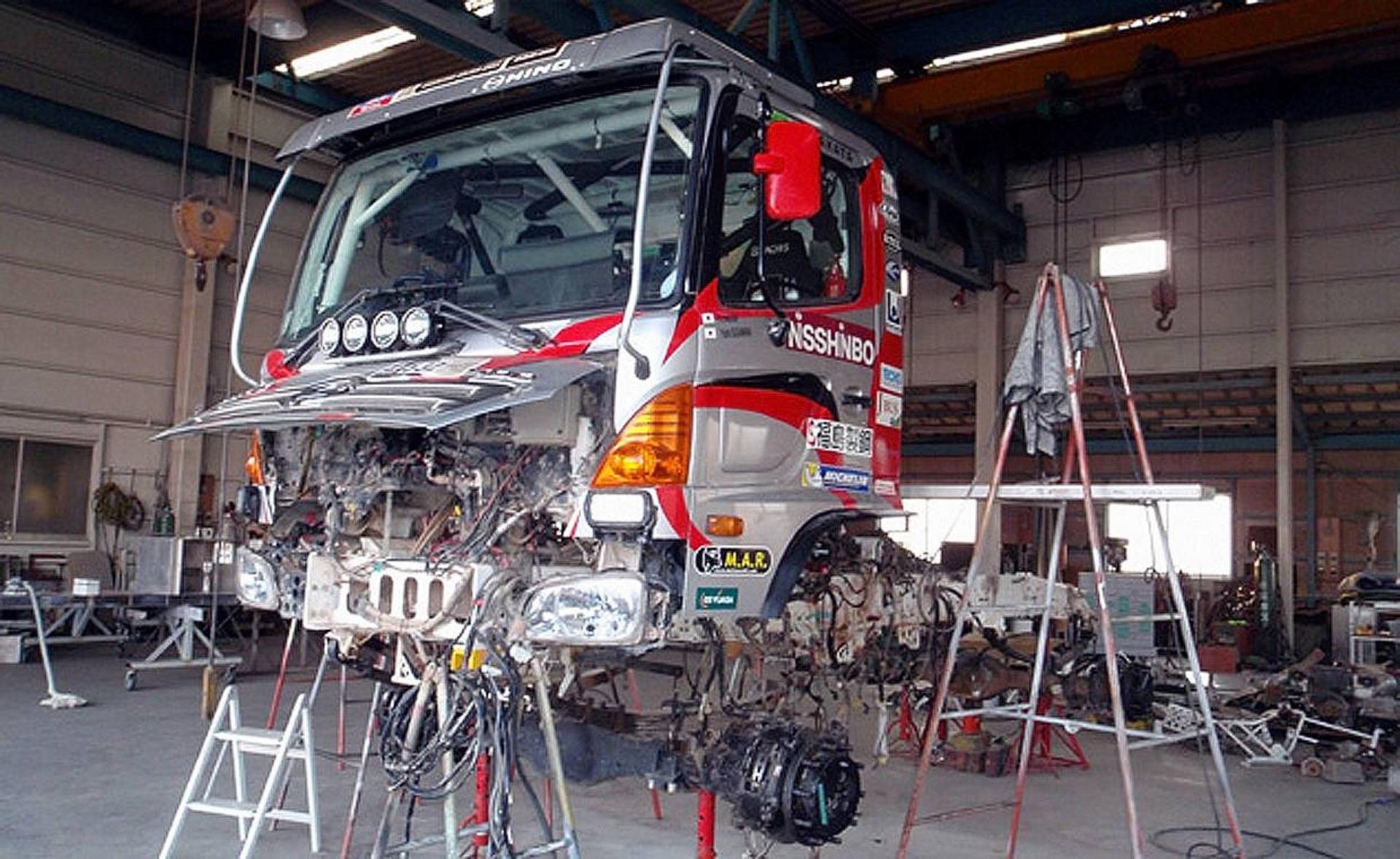 Dakar 2015 Rally – Hino Trucks getting Ready