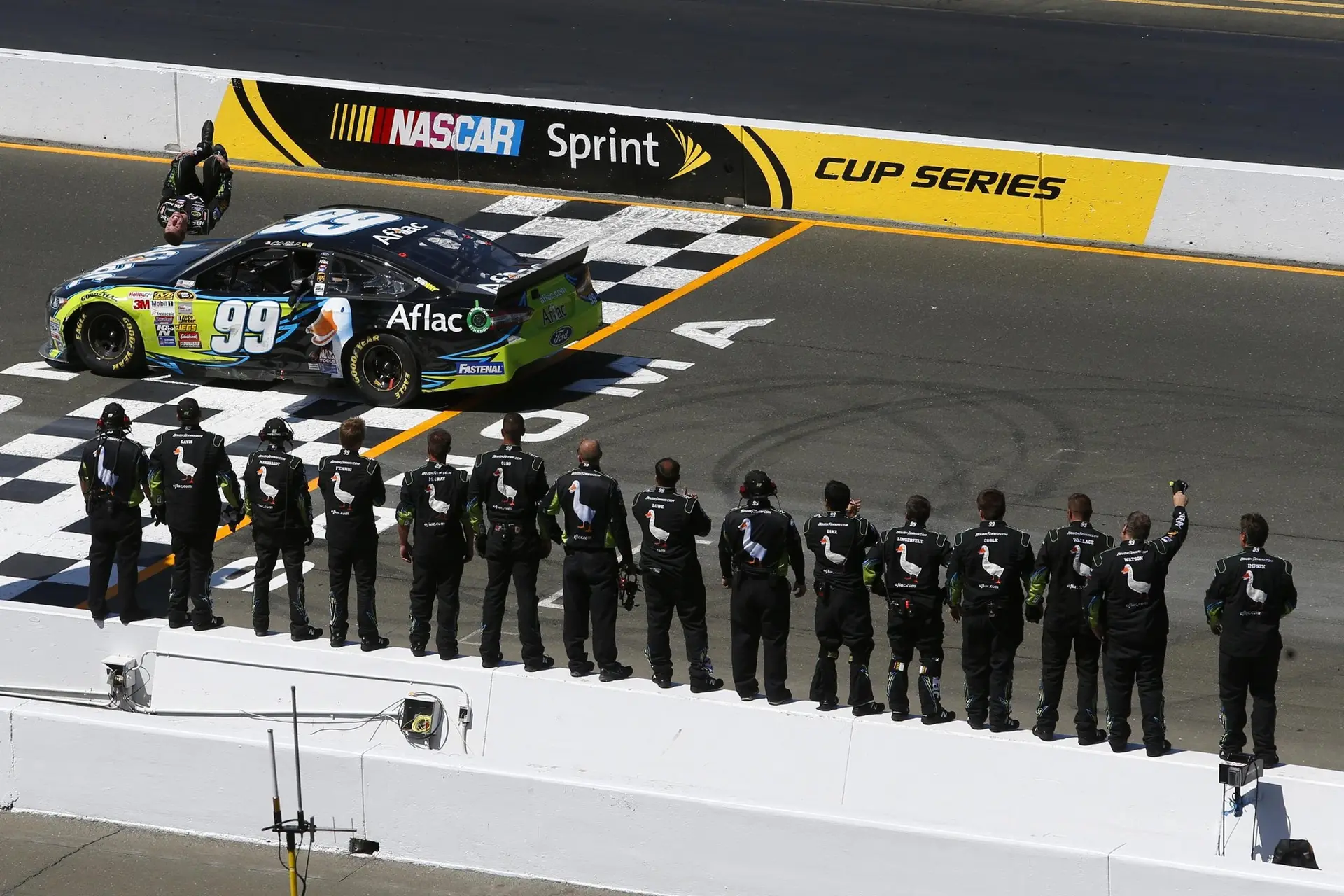 Ford-Fusion-Nascar