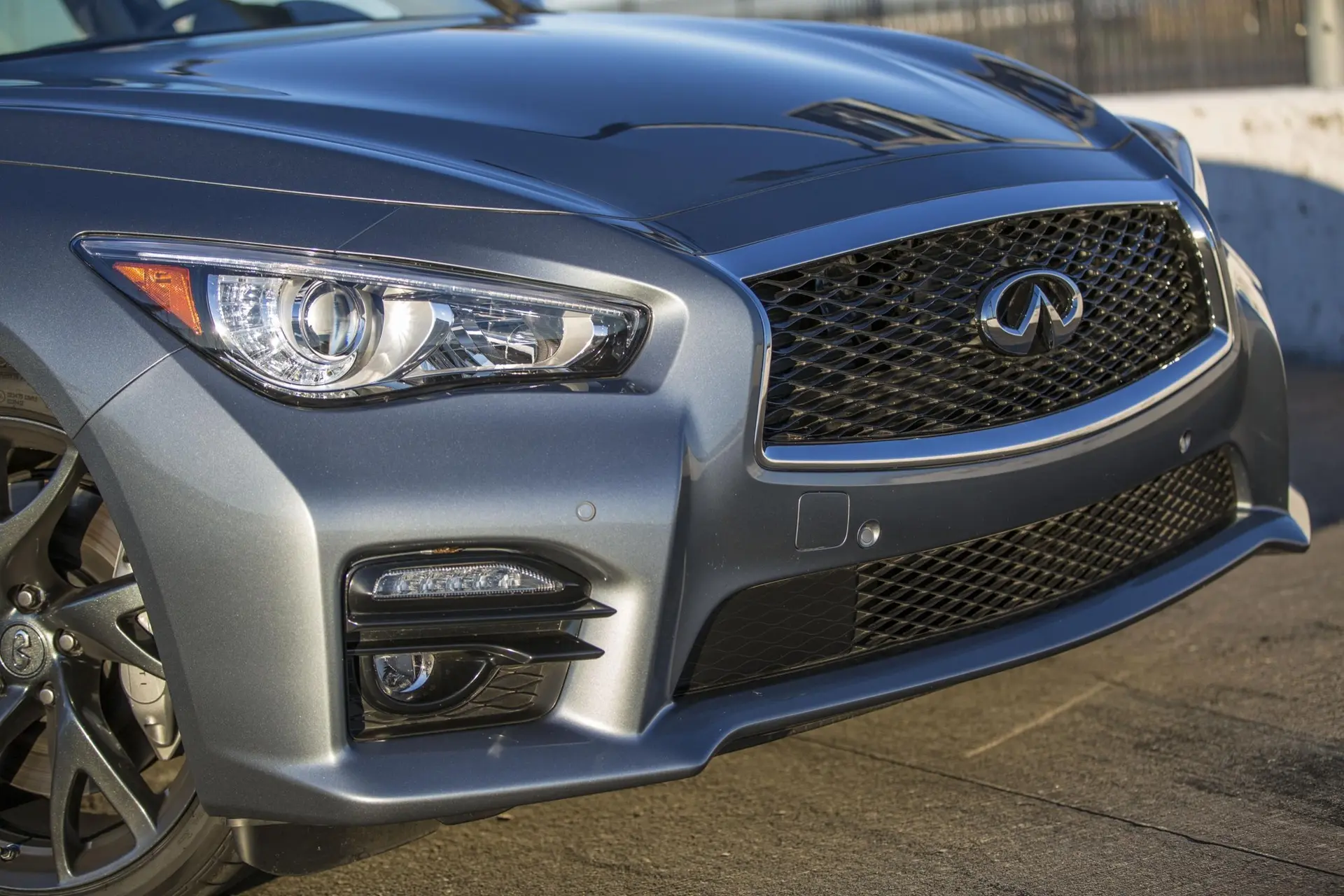 Infiniti-Q50_grill