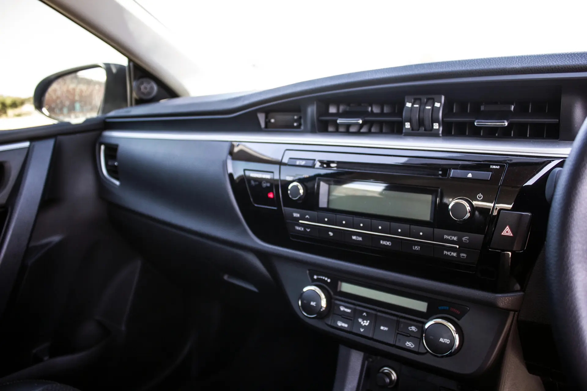 Interior-Toyota-Corolla