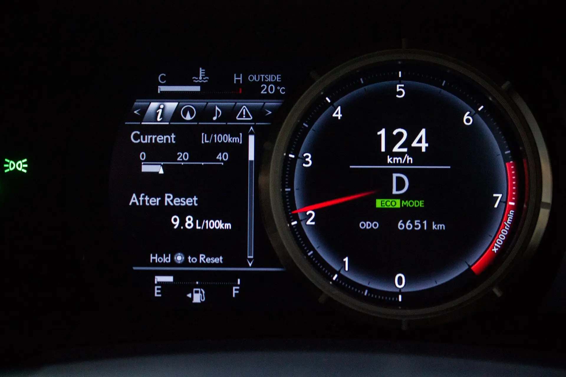 Lexus-IS-350-F-Sport Speedo