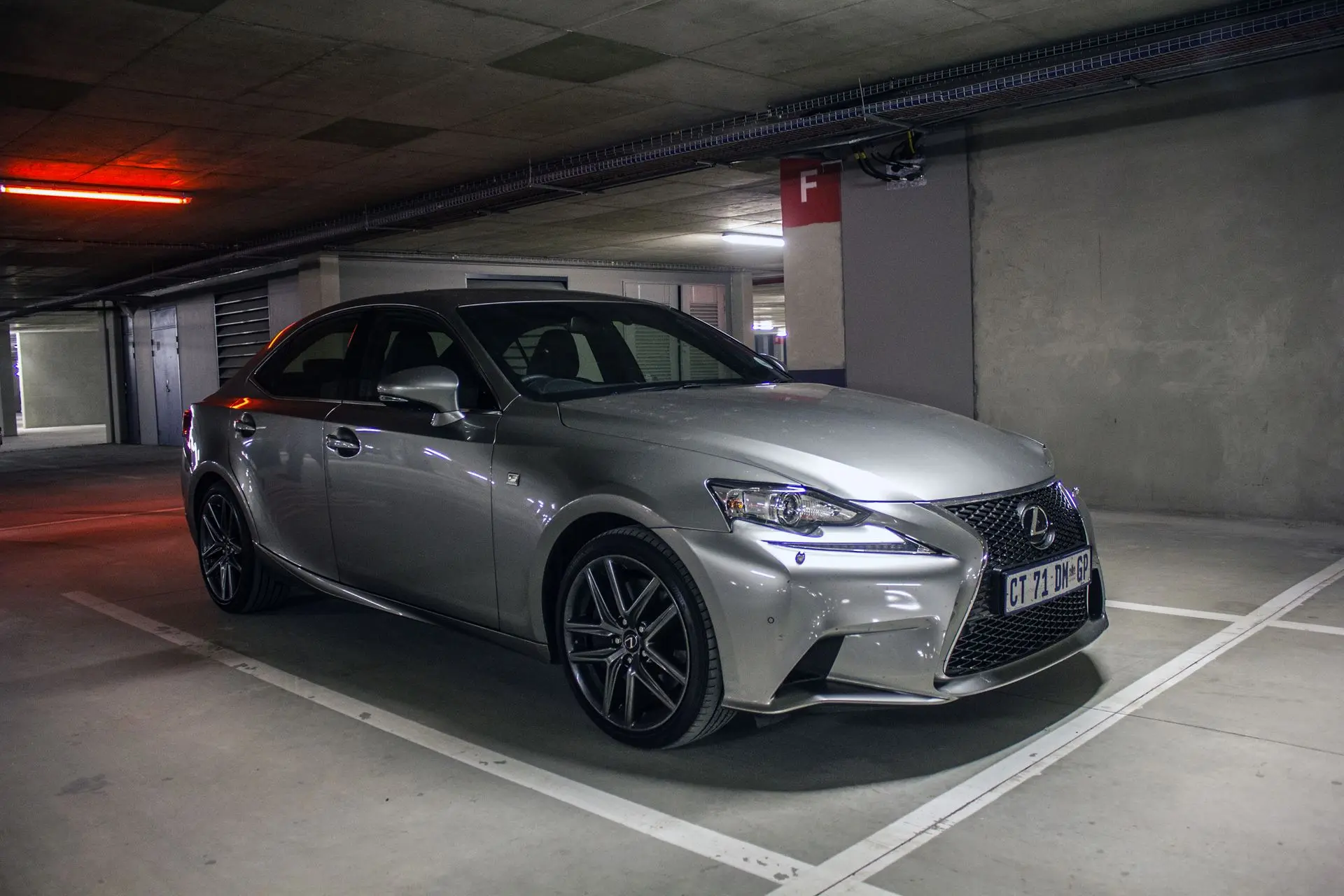 Lexus-IS-350-F-Sport-07