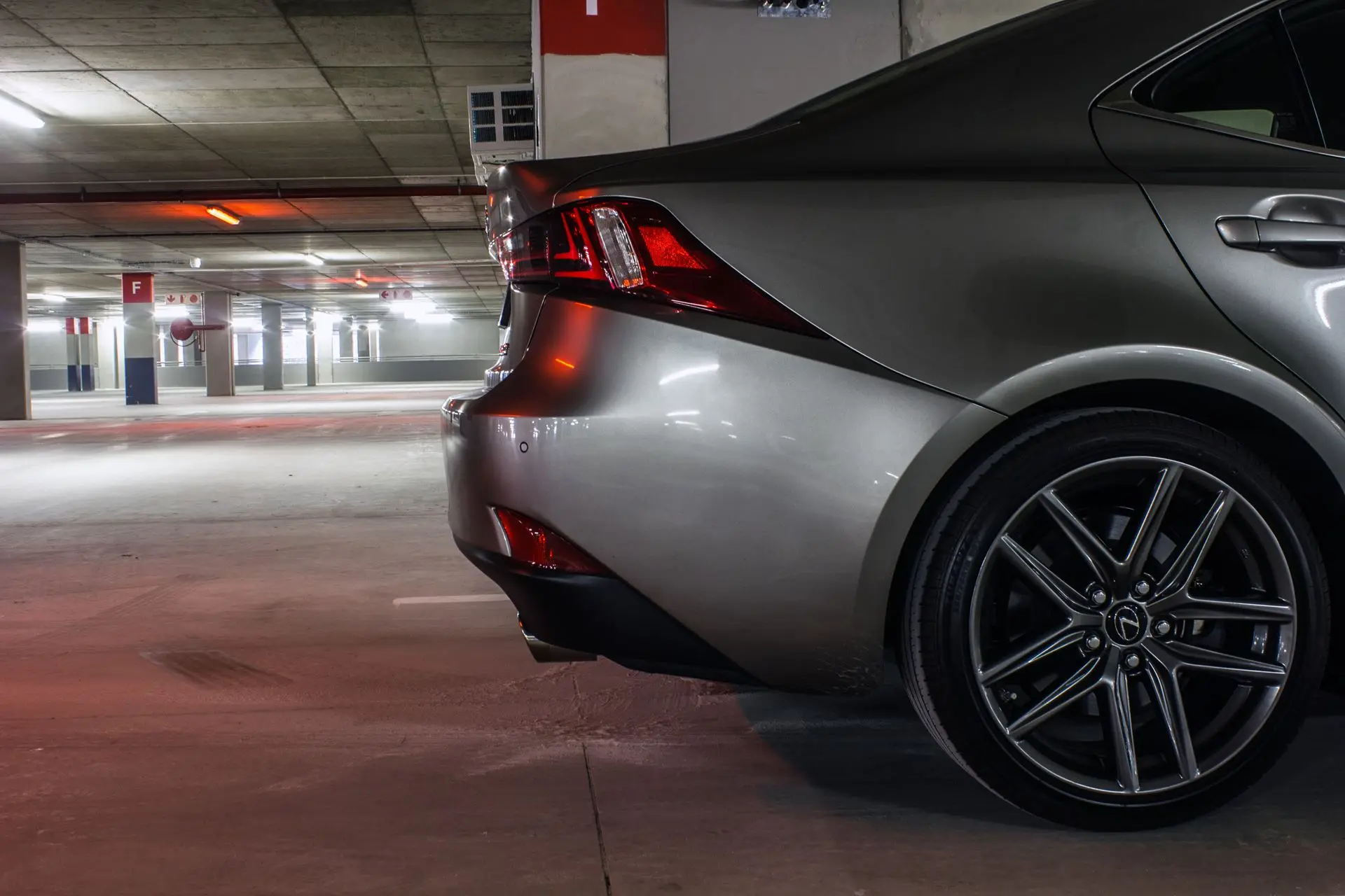 Lexus-IS-350-F-Sport-17