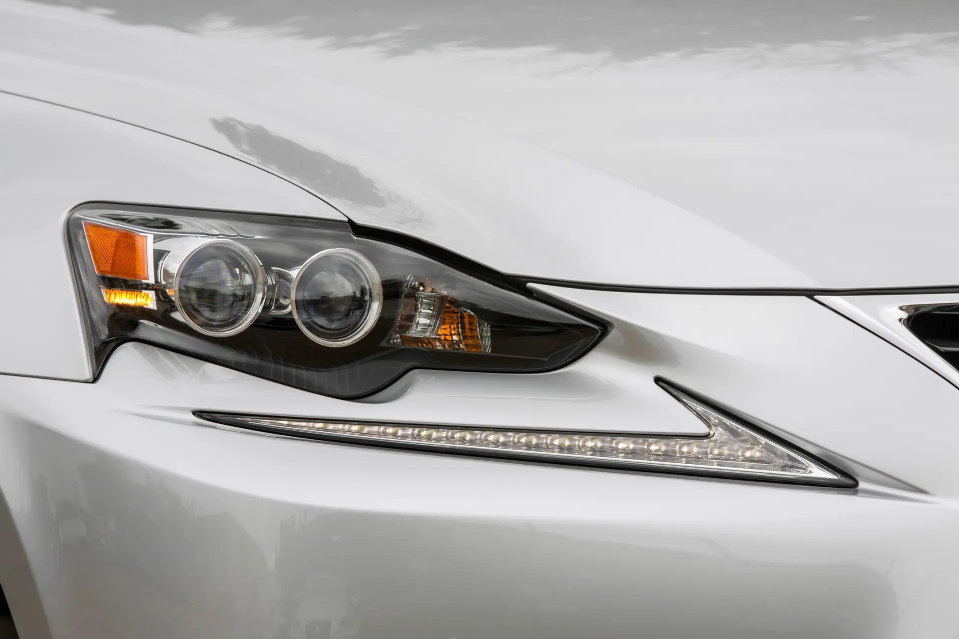 Lexus-IS-Lights