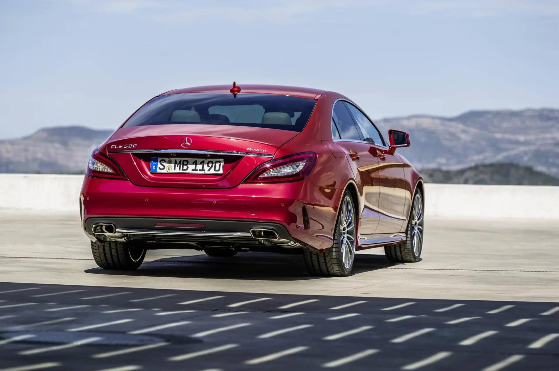 Mercedes_Benz_CLS-2015
